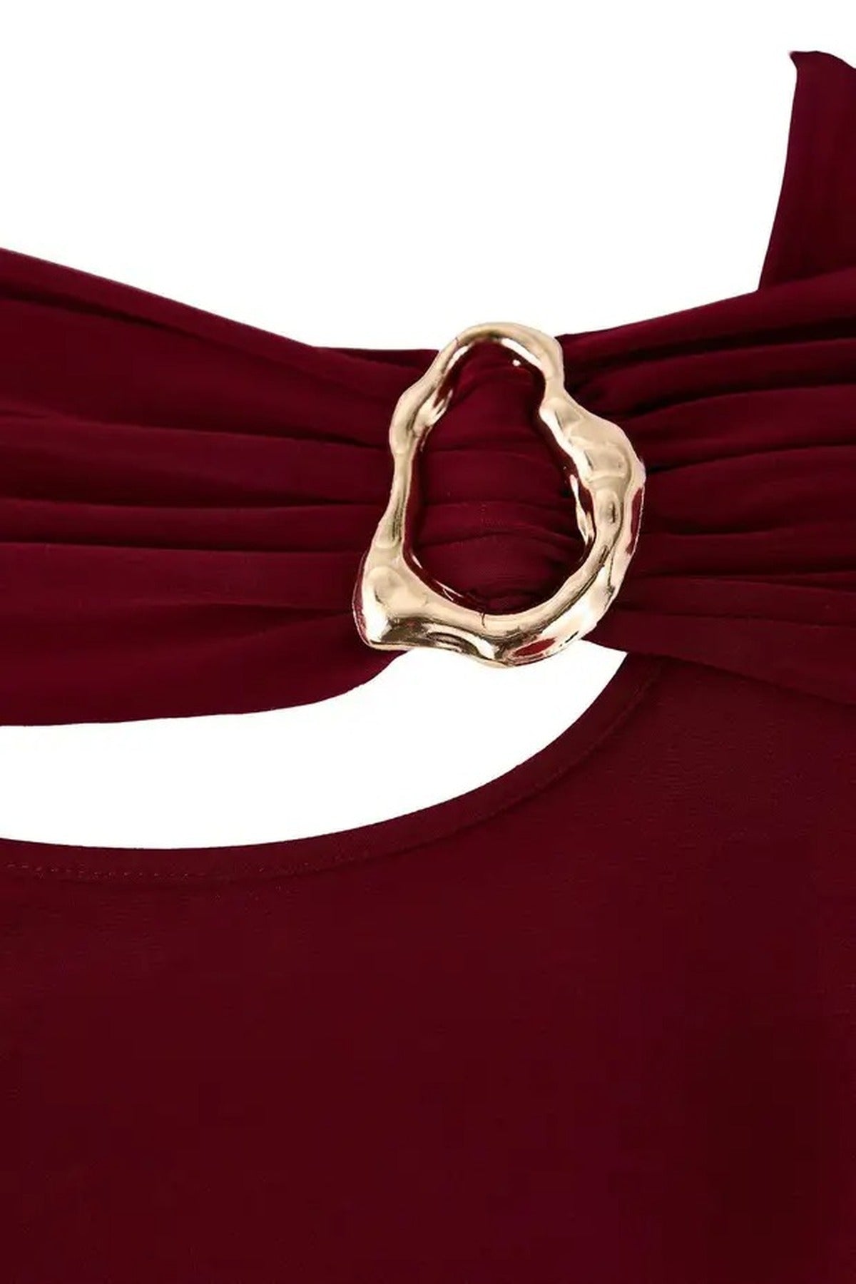Body-Fitting Stretch Knit Blouse with Accessory and Cut Out Details
