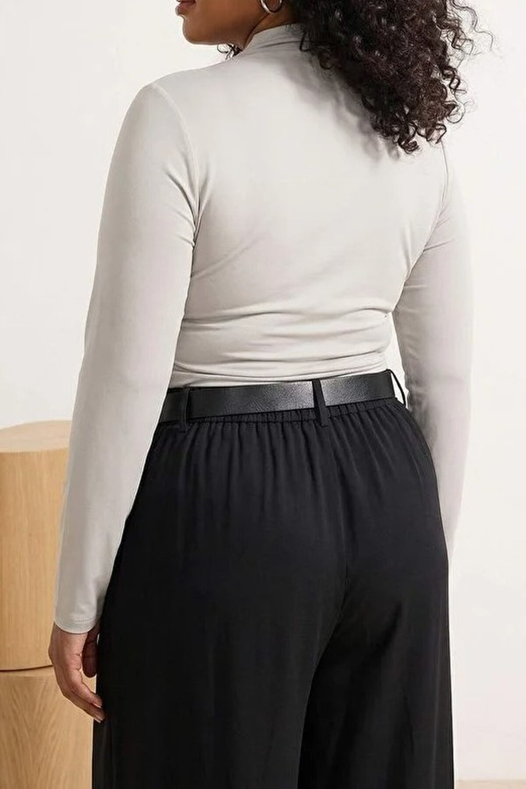 Gathered Detail Long Sleeve Knitted Plus Size Blouse