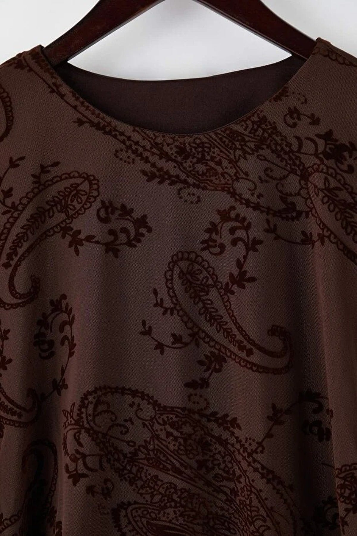 Flocked Tulle Long-Sleeved Boat Neck Knit