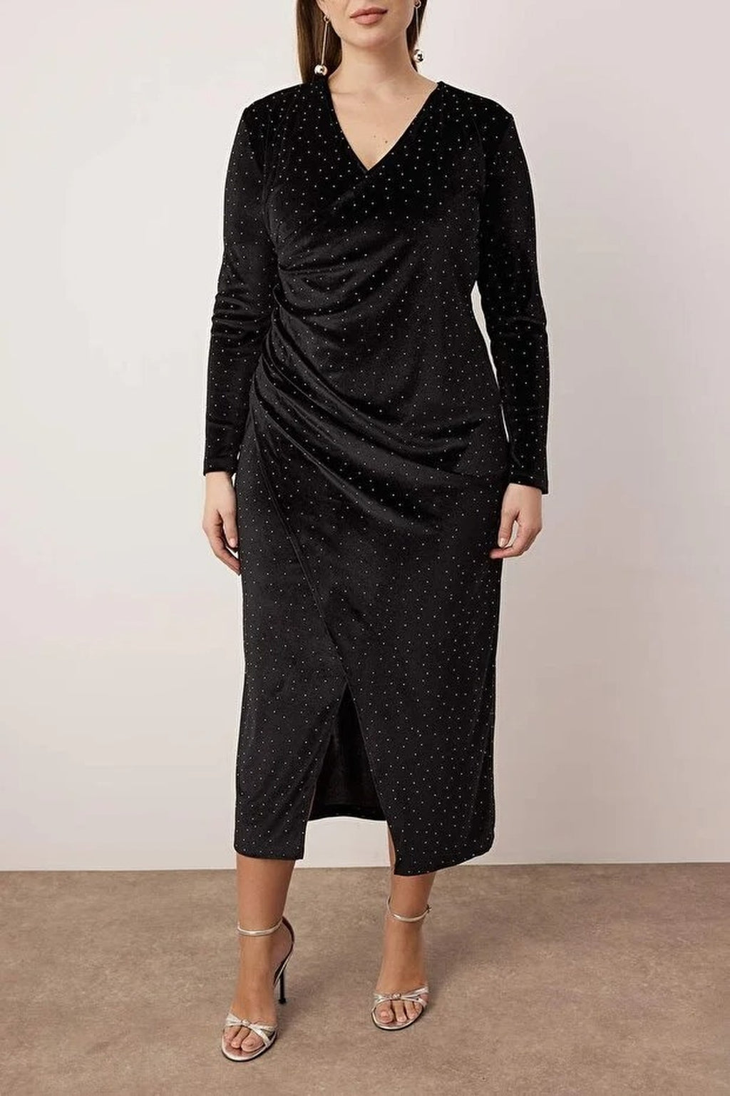 V-Neck Midi Embellished Velvet Knit Plus Size Dress