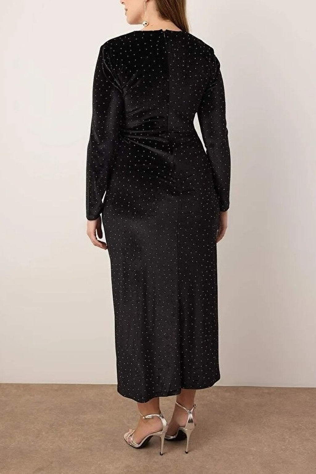 V-Neck Midi Embellished Velvet Knit Plus Size Dress