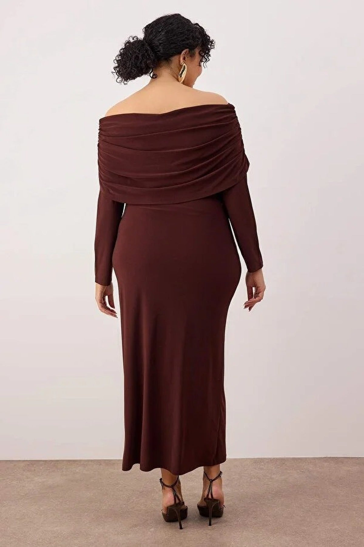 Ruched Carmen Neck Stretch Maxi Knit Dress