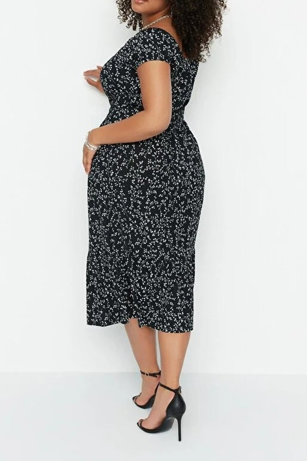 Floral Pattern A-line Maxi Knitted Plus Size Dress