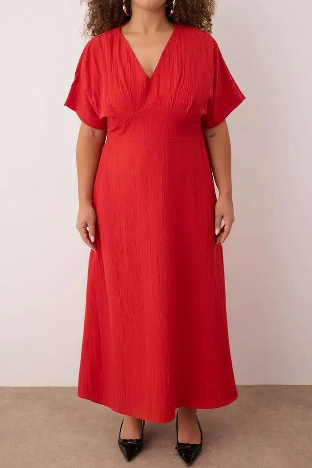V-Neck Short Sleeve Textured Fabric Woven Maxi Plus Size Dress
