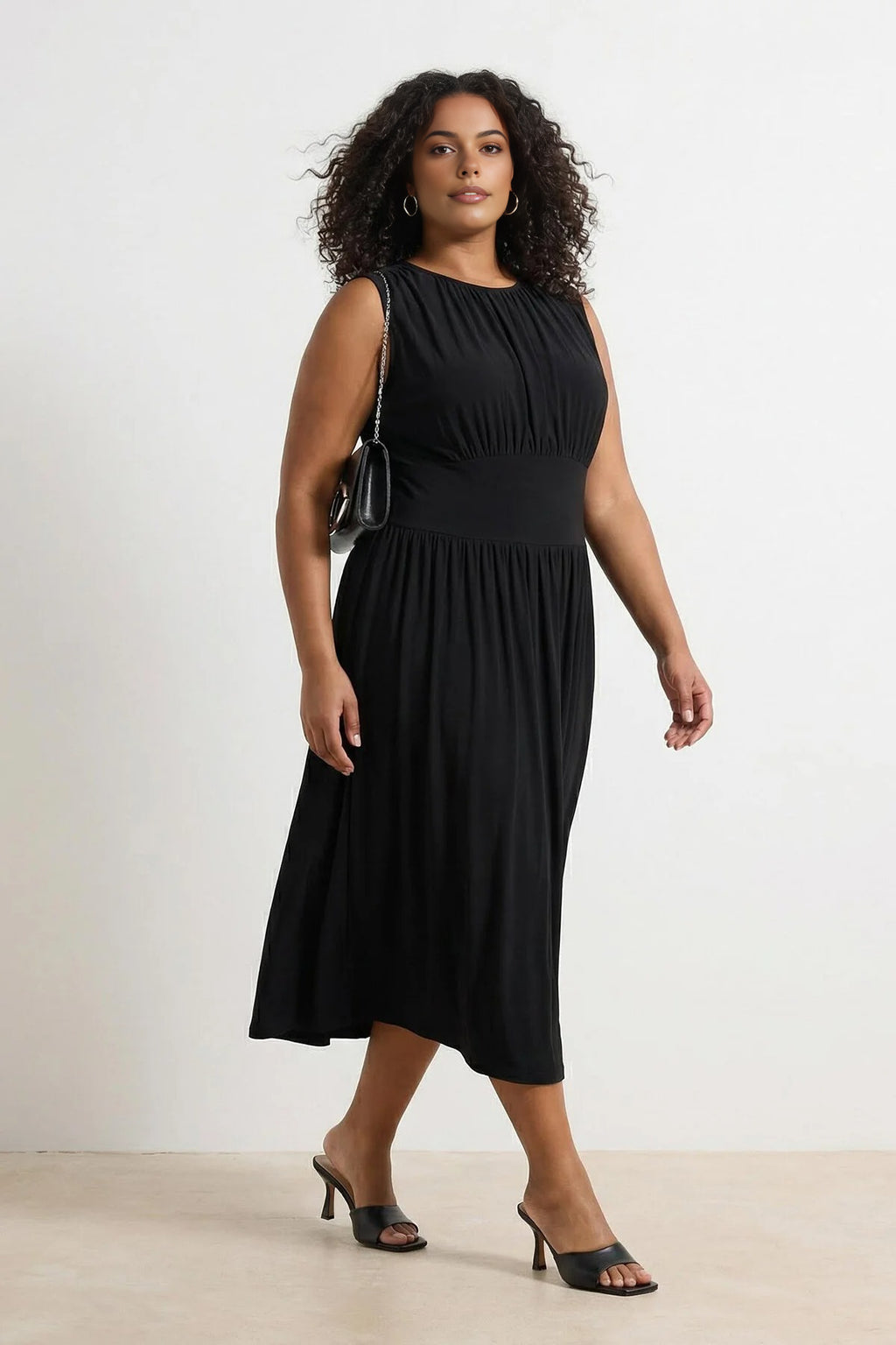 Crew Neck Gathered Detail Maxi Knitted Plus Size Dress