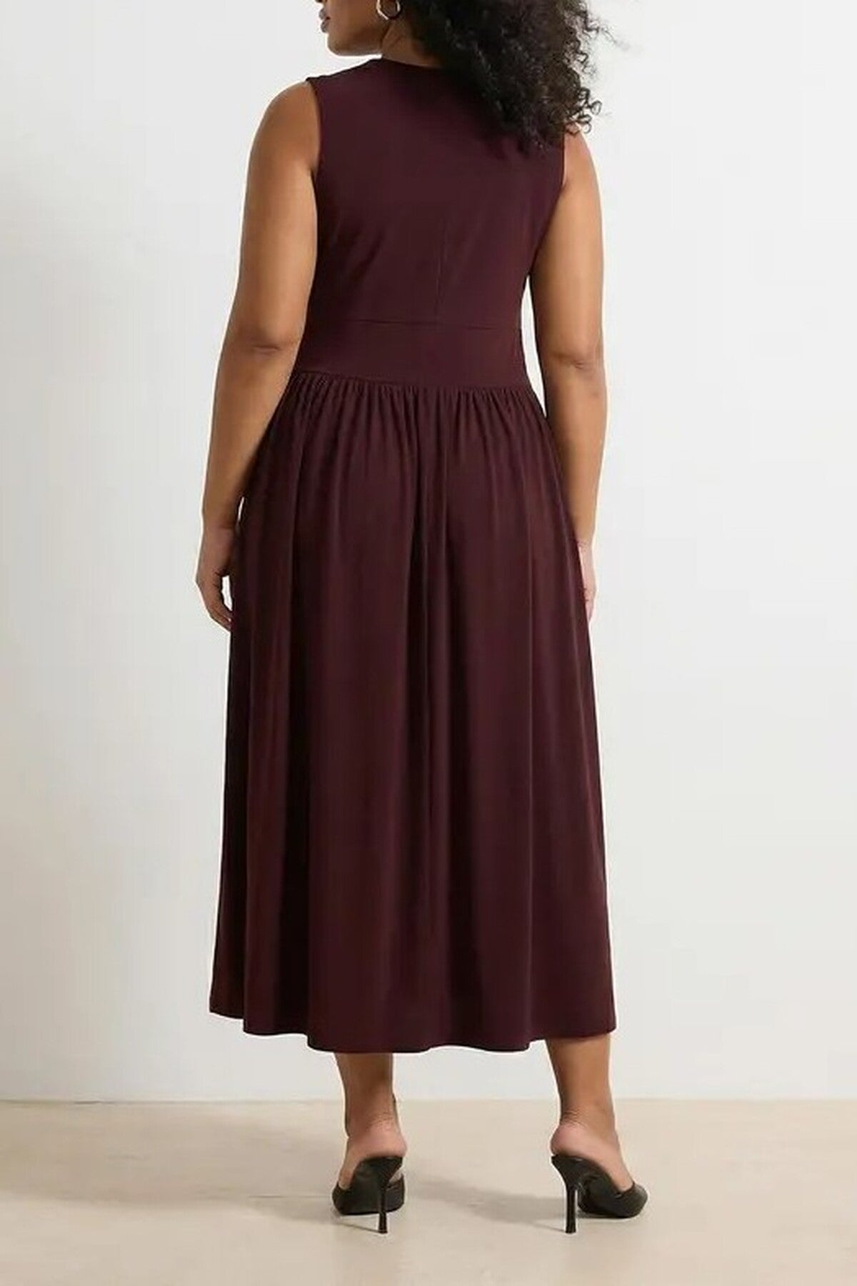 Crew Neck Gathered Detail Maxi Knitted Plus Size Dress