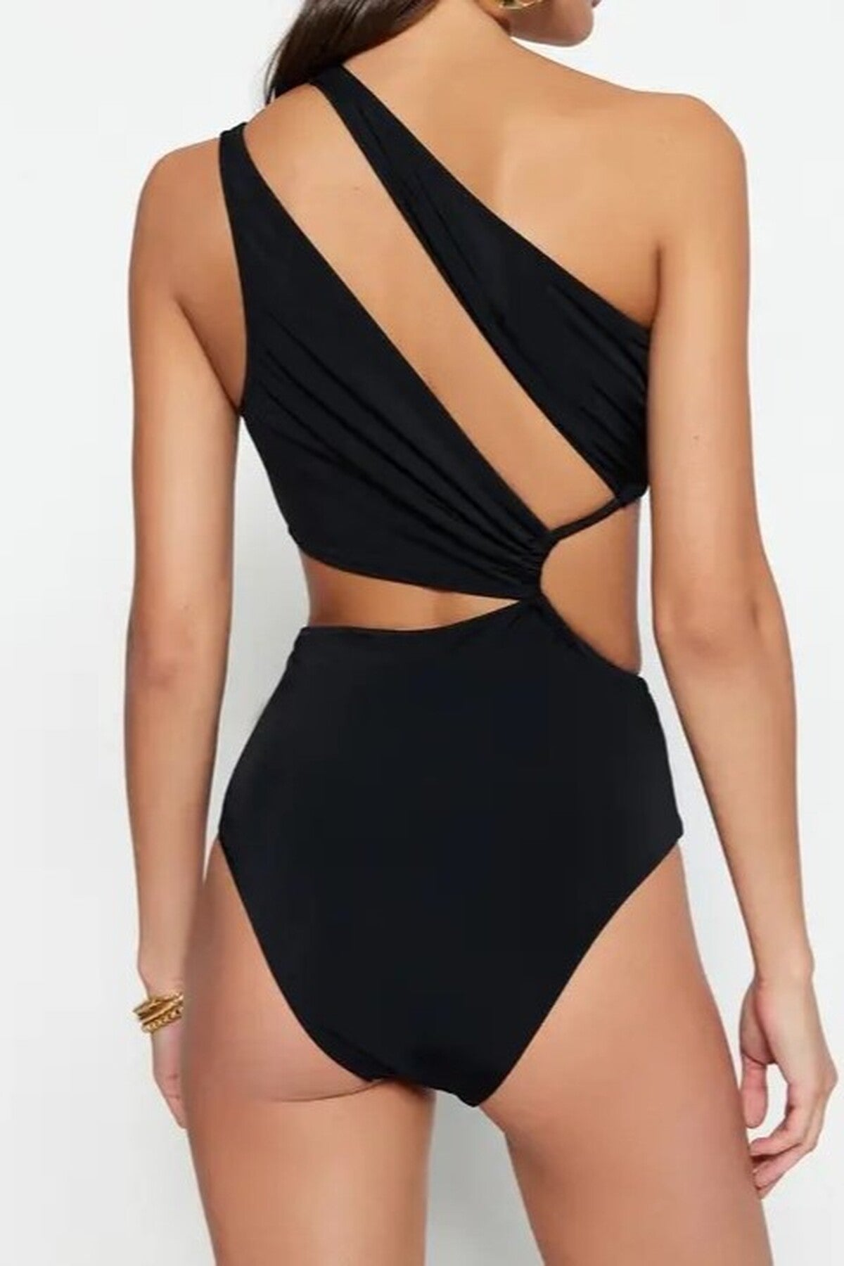 Tunnel-Style One-Shoulder Covered Regular Swimsuit