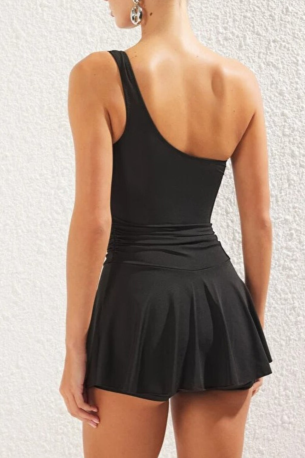 One-Shoulder Covered Short Skirt Basic Swimsuit
