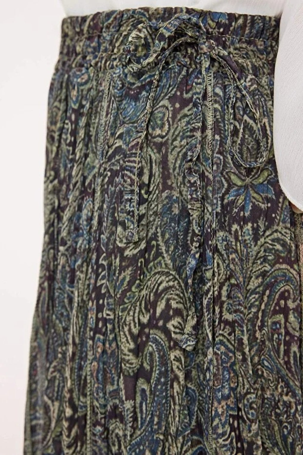 Chiffon Pleated Lined Ethnic Pattern Maxi Skirt