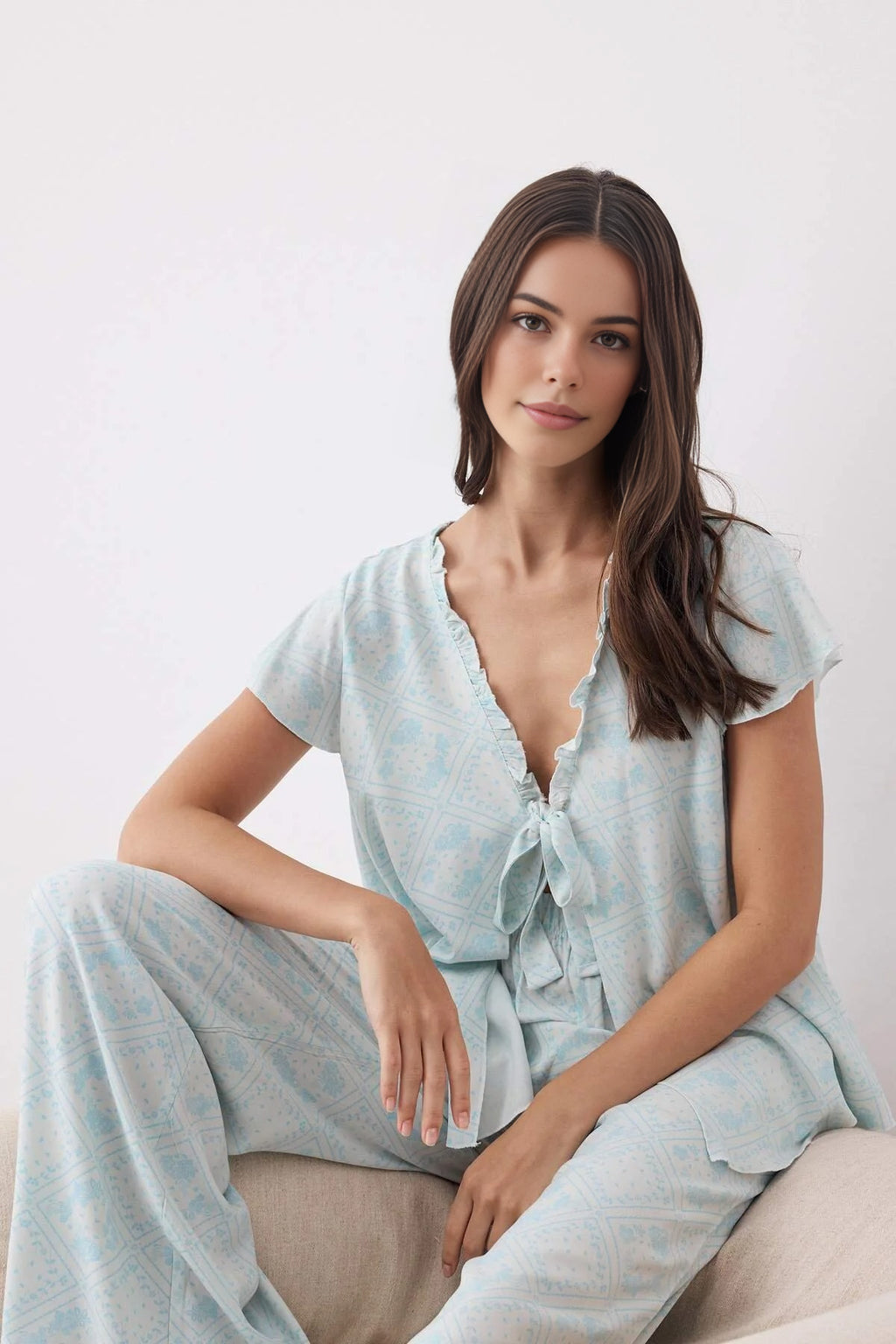 2-Piece Ethnic Patterned Pajama Set with Ruffle and Tie Details