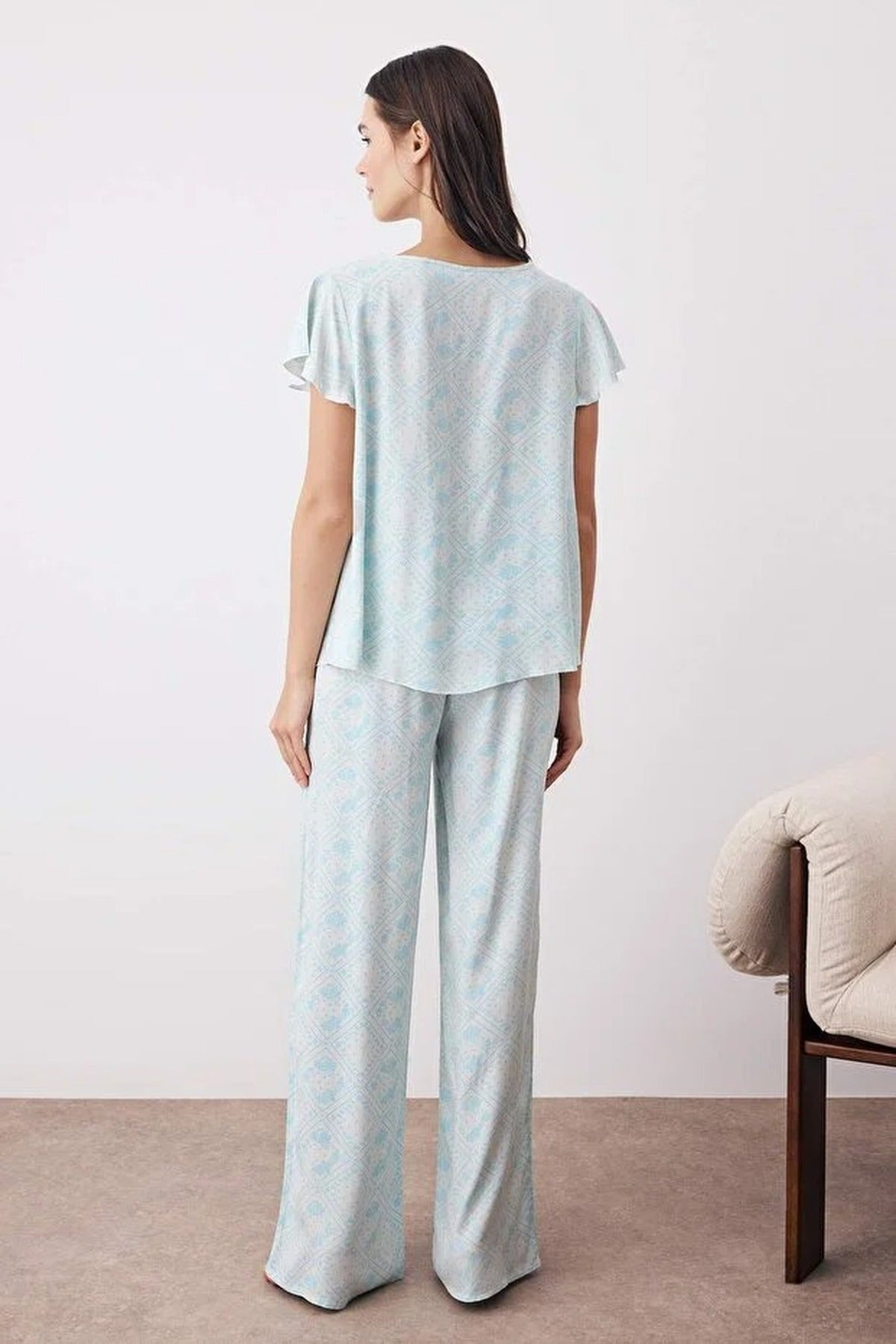 2-Piece Ethnic Patterned Pajama Set with Ruffle and Tie Details