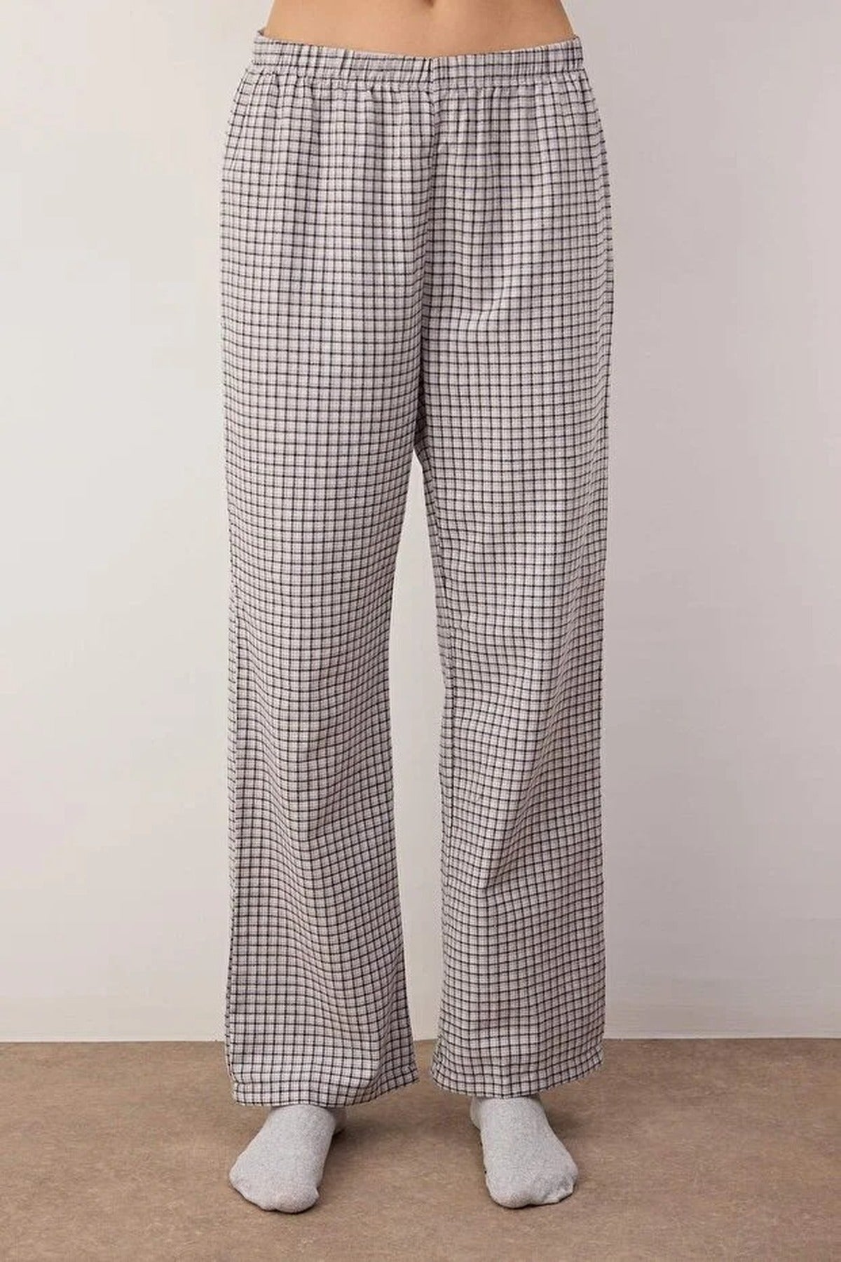 2-Piece Cotton Winter Plaid Flannel Woven Pajama Set