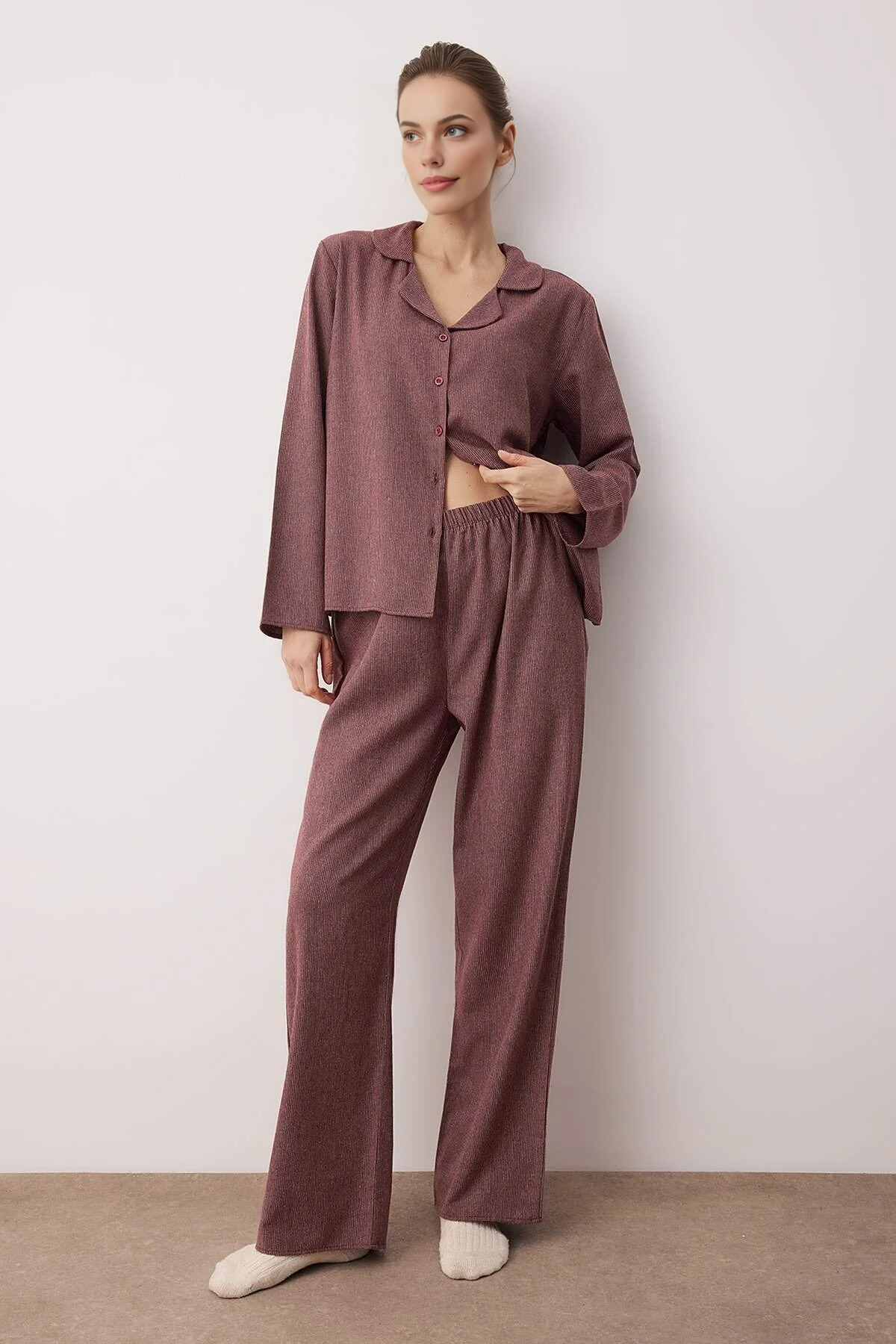 2-Piece Cotton Winter Plaid Flannel Woven Pajama Set