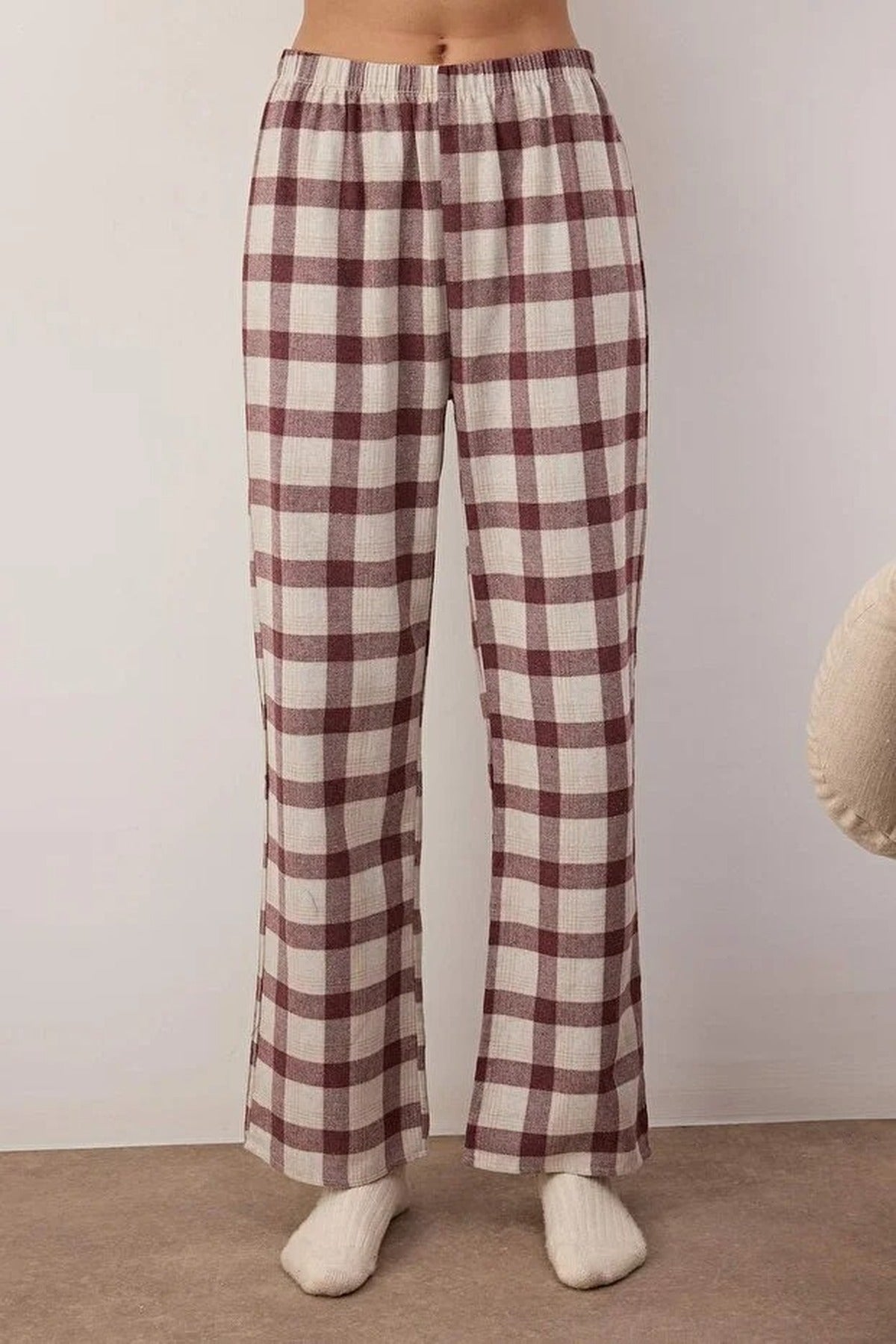 2-Piece Cotton Winter Plaid Flannel Woven Pajama Set