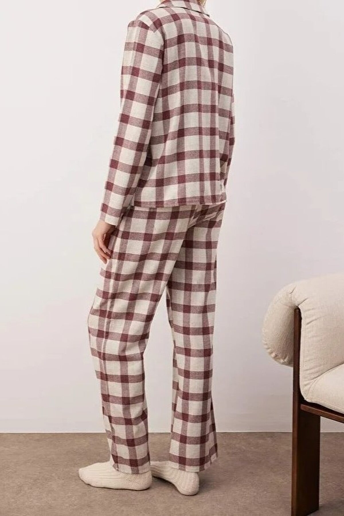 2-Piece Cotton Winter Plaid Flannel Woven Pajama Set