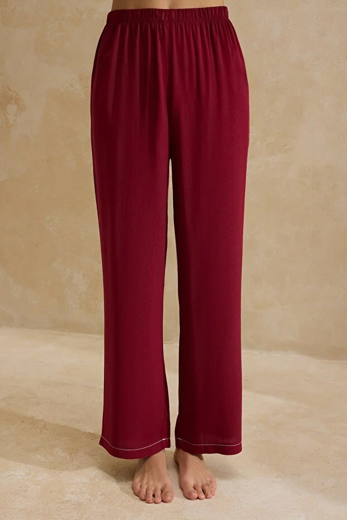 2-Piece Relaxed Fit Viscose Woven Pajama Set with Stitching Details