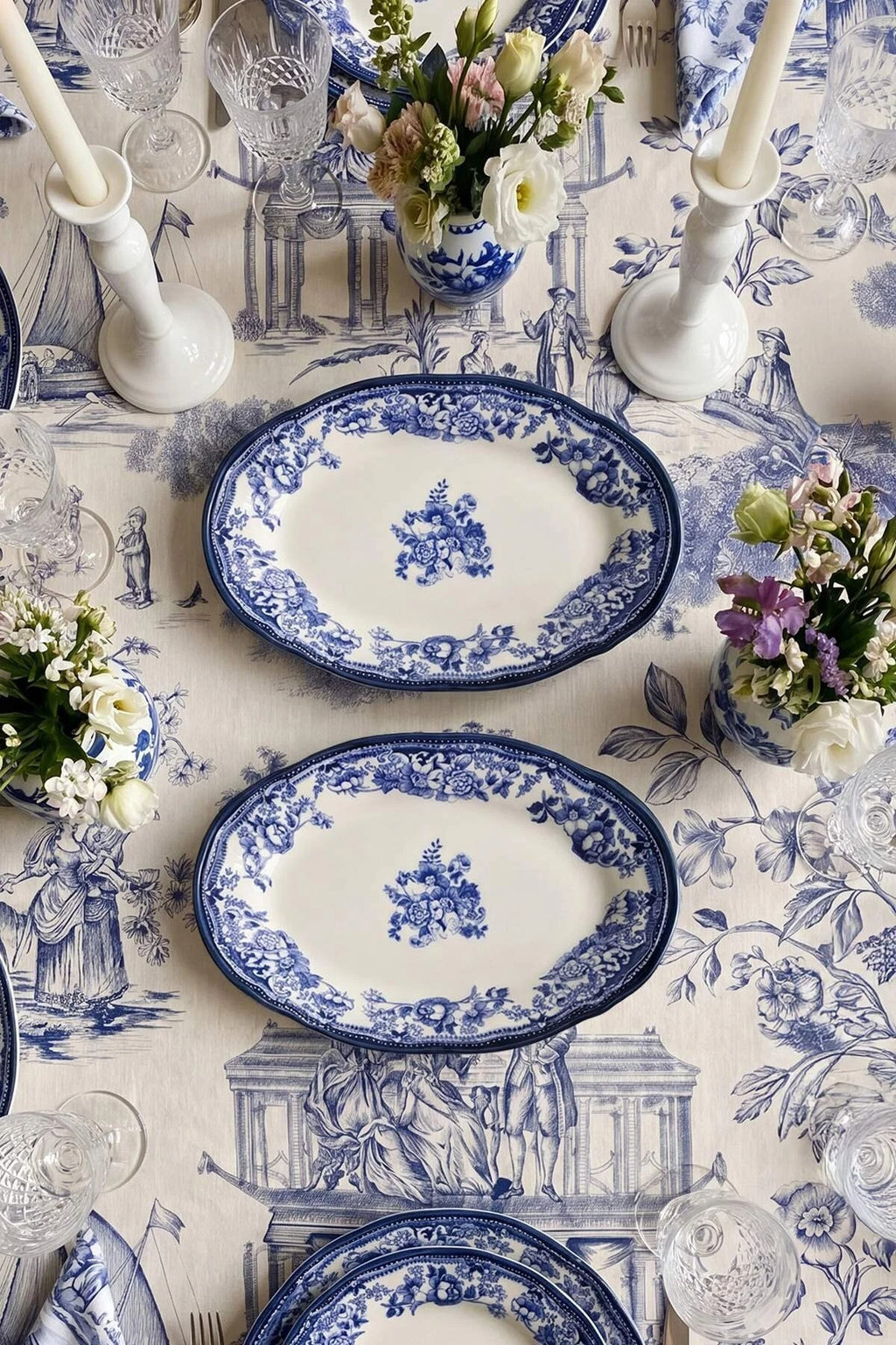 4-Piece Vintage Floral Pattern Porcelain Dessert Plate Set 21x21cm