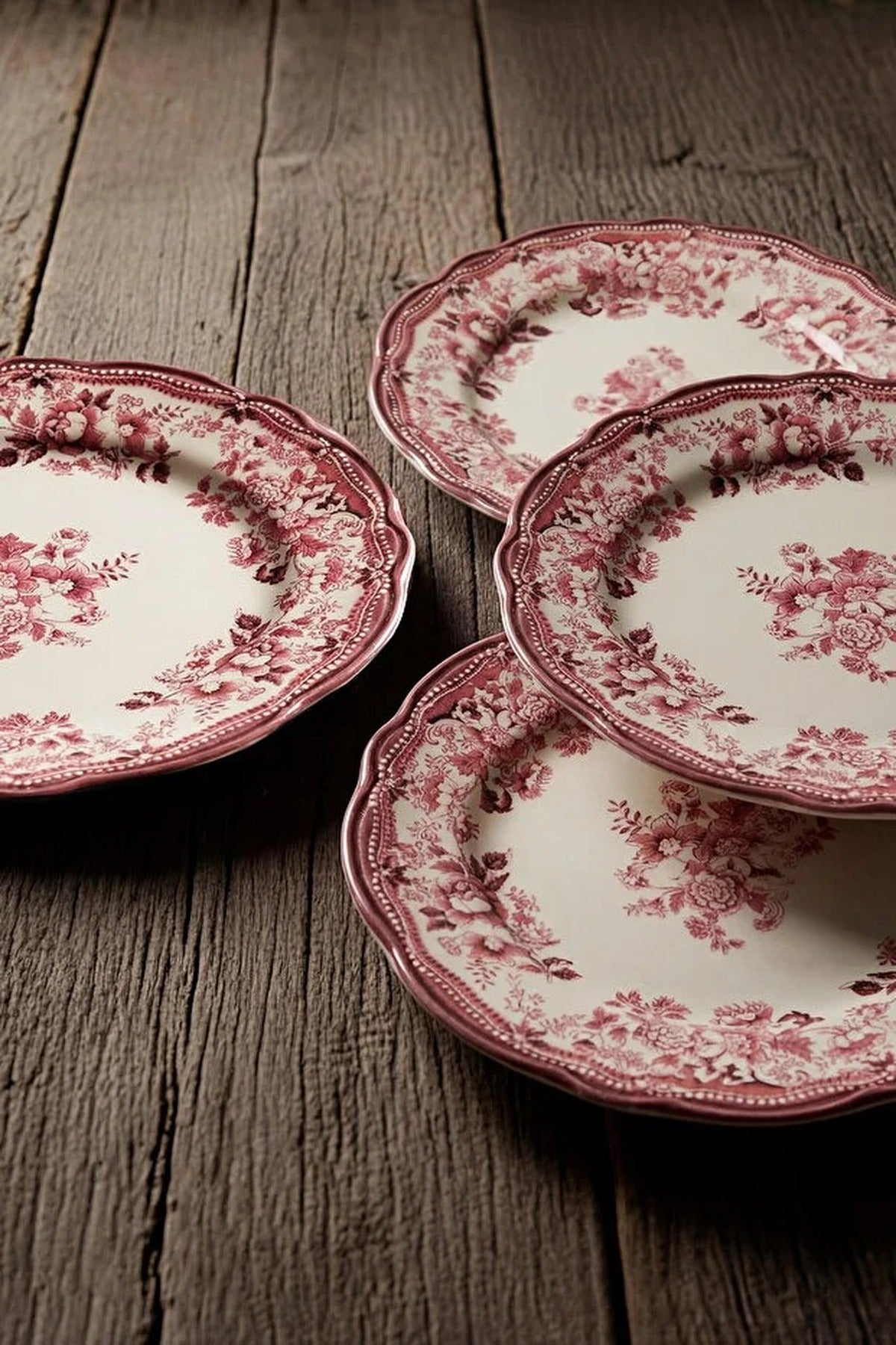 4-Piece Vintage Floral Pattern Porcelain Dessert Plate Set 21x21cm