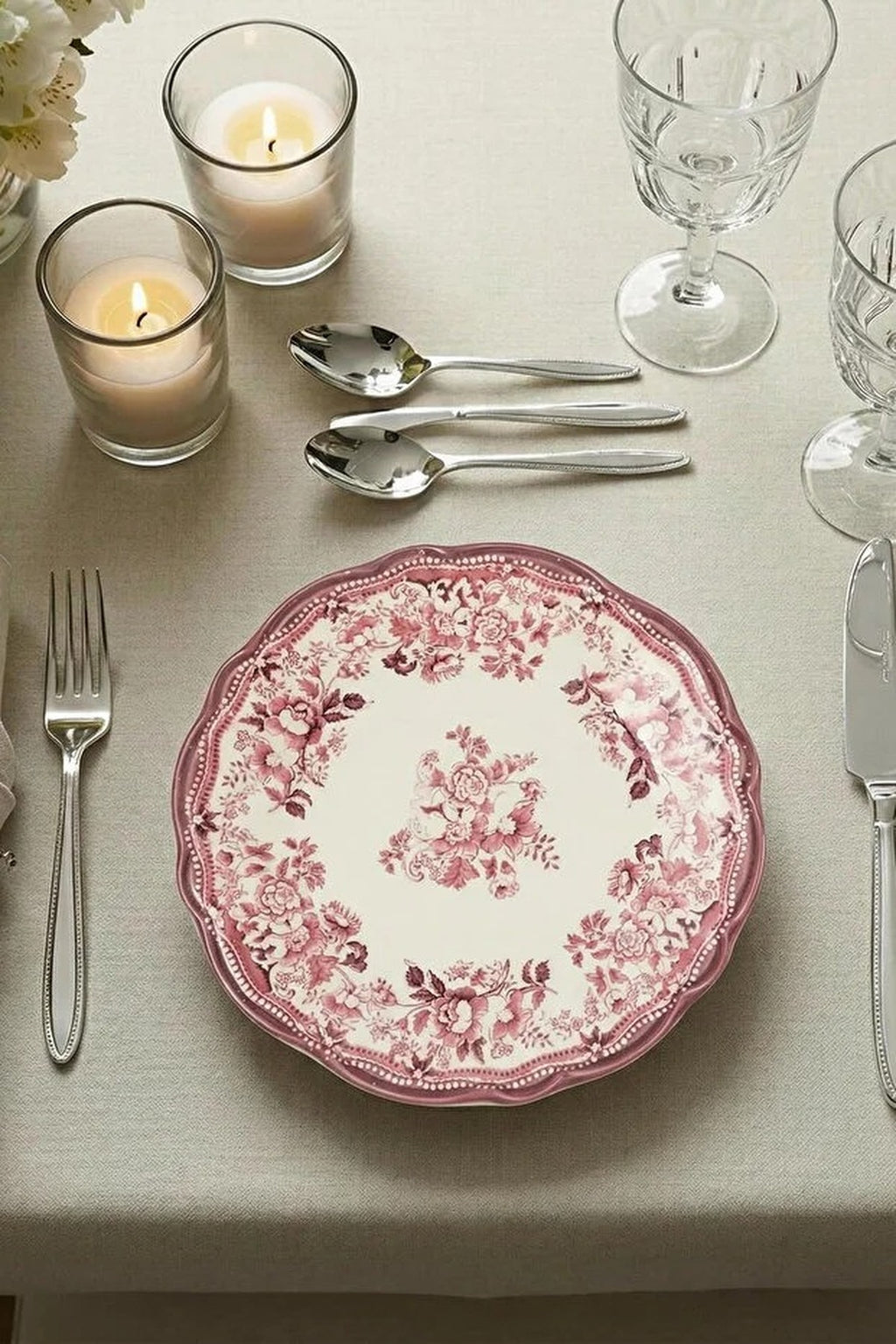 4-Piece Vintage Floral Pattern Porcelain Dessert Plate Set 21x21cm