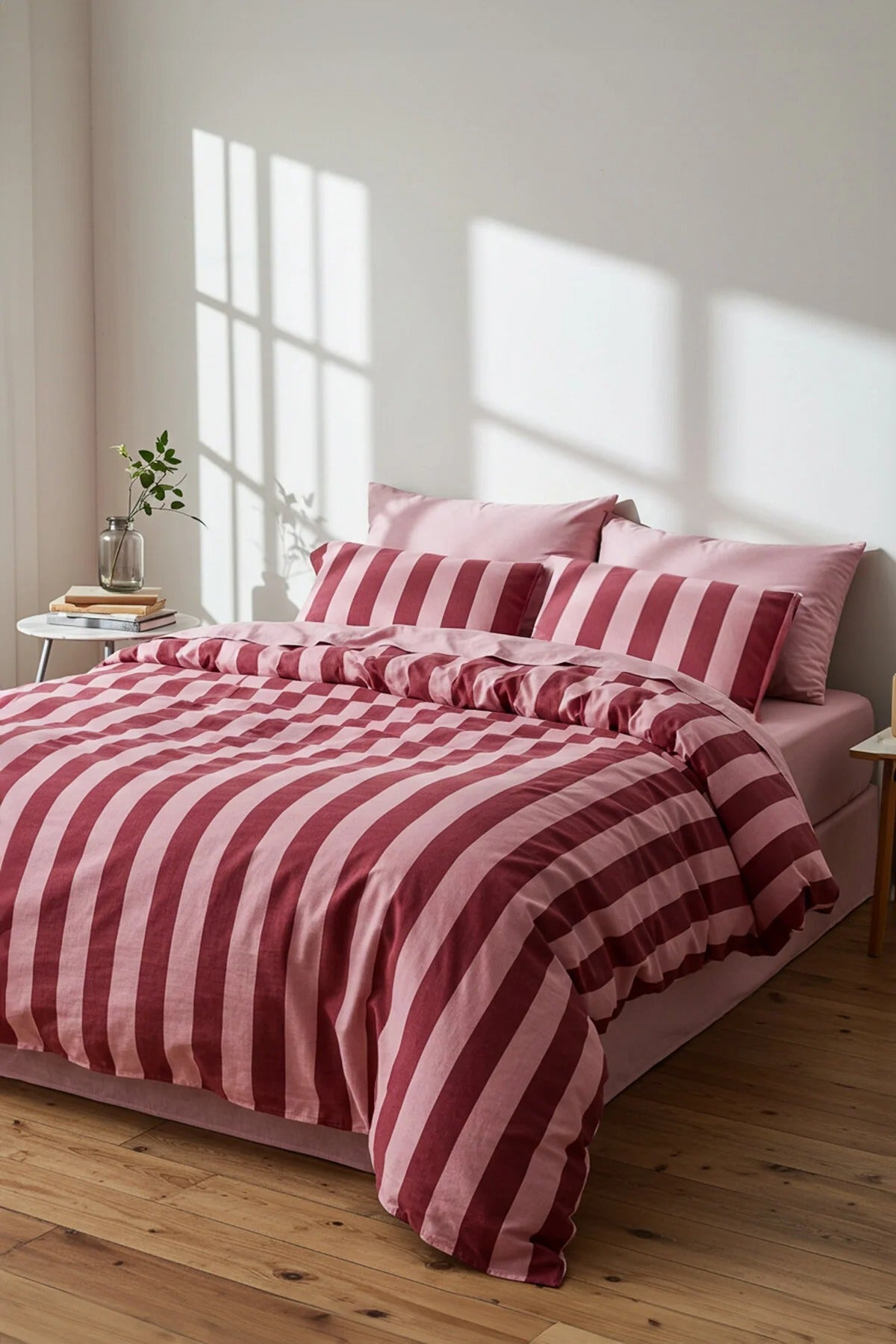 Double Easy Iron Striped Fitted Sheet Duvet Cover Set 200x220cm