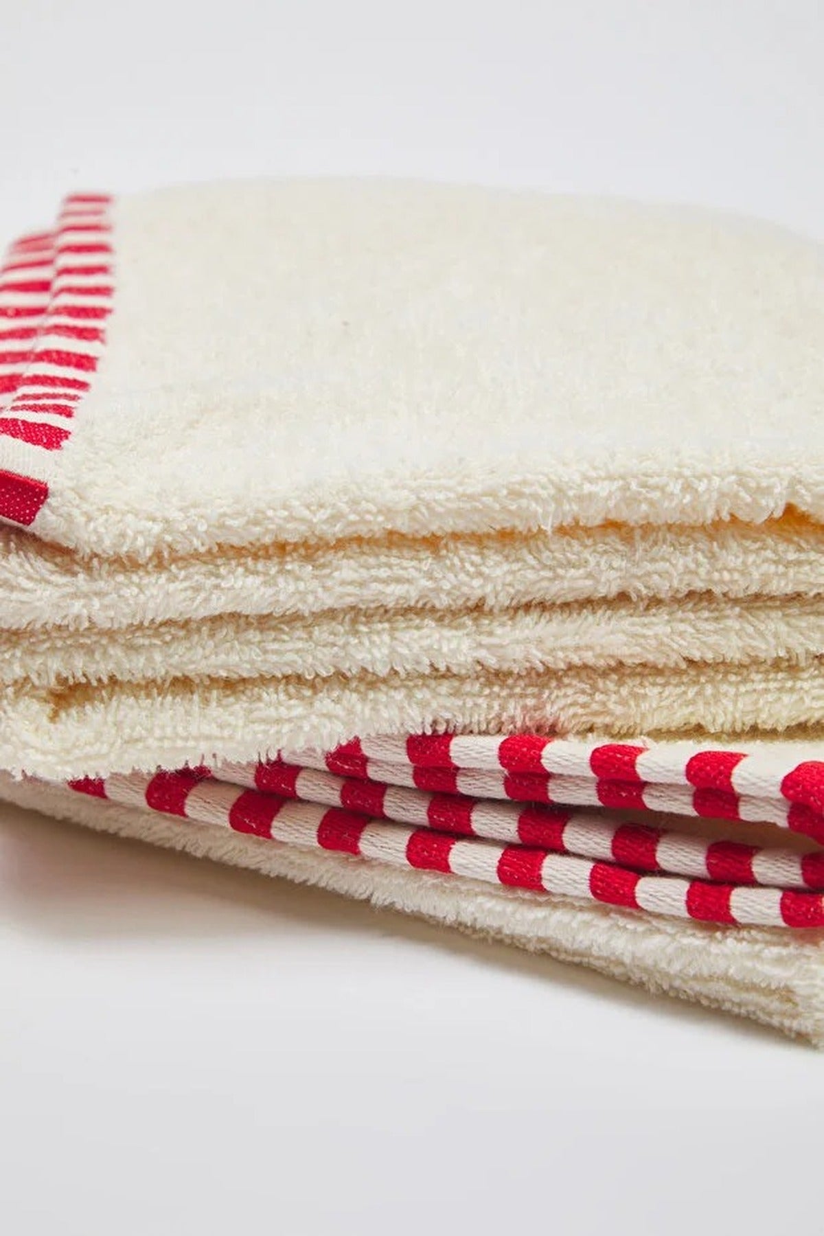 4 Piece Towel Set - 2 Face Towels 50x80cm & 2 Bath Towels 70x140cm