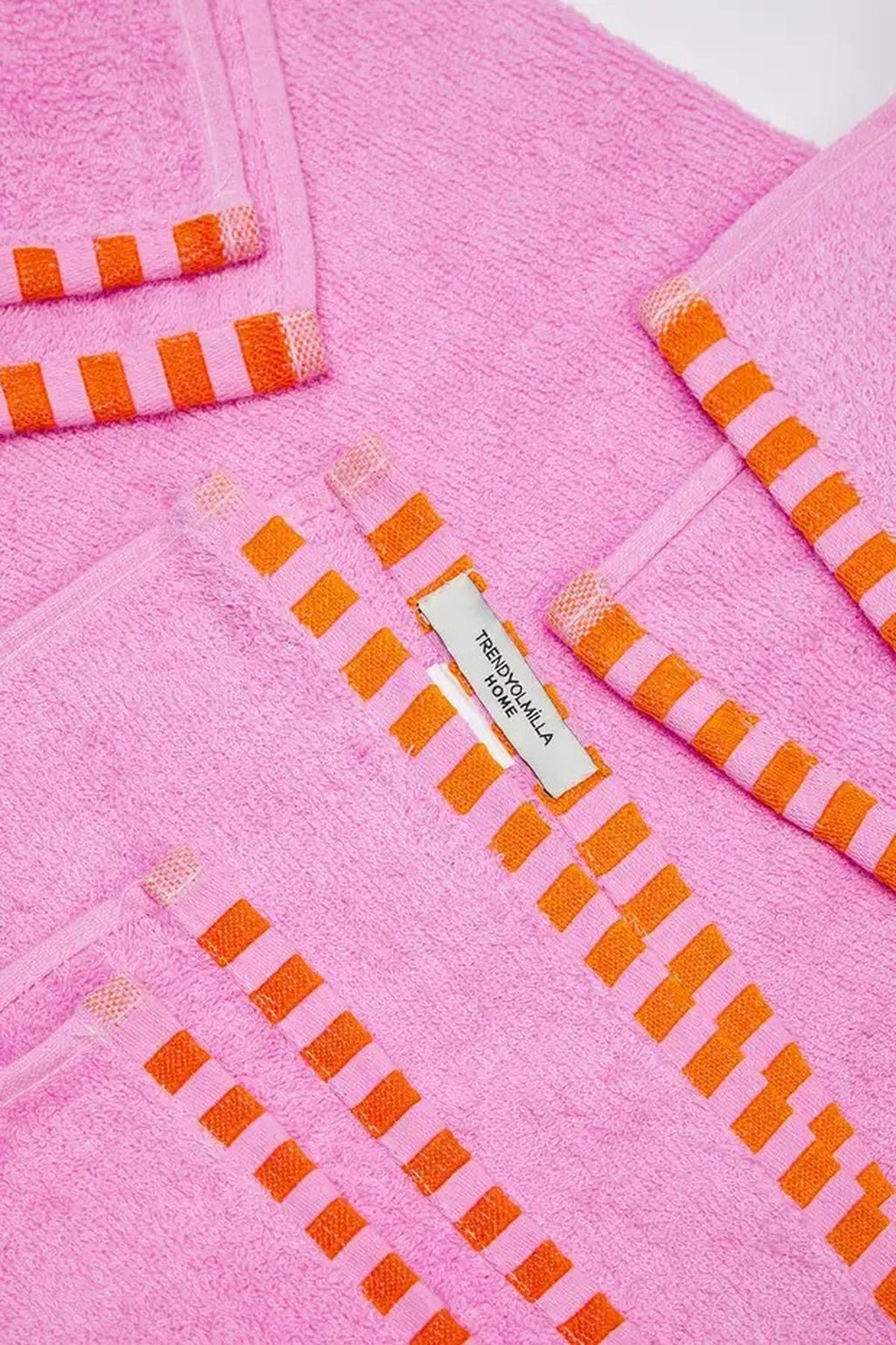 4 Piece Towel Set - 2 Face Towels 50x80cm & 2 Bath Towels 70x140cm