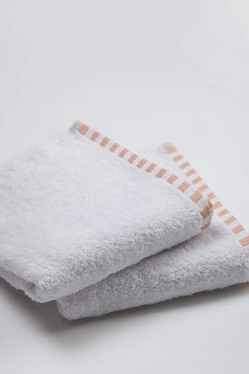4 Piece Towel Set - 2 Face Towels 50x80cm & 2 Bath Towels 70x140cm