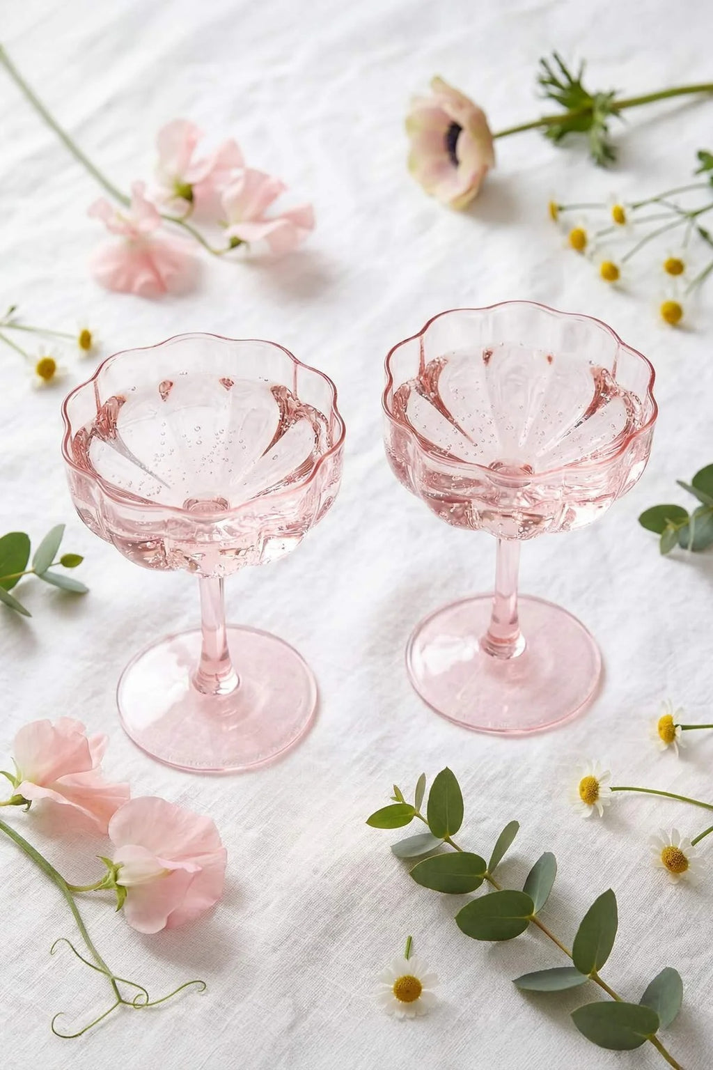 2-Piece Flower Molded Wine Glasses 210 cc (Diameter 7cm - Height 10cm)
