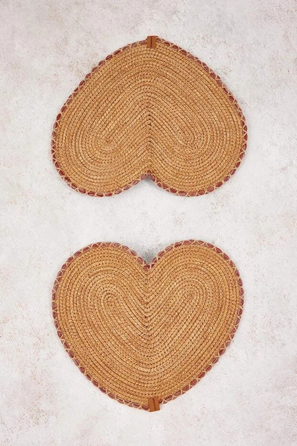 2 Piece Heart-Shaped Woven-Look Placemats 