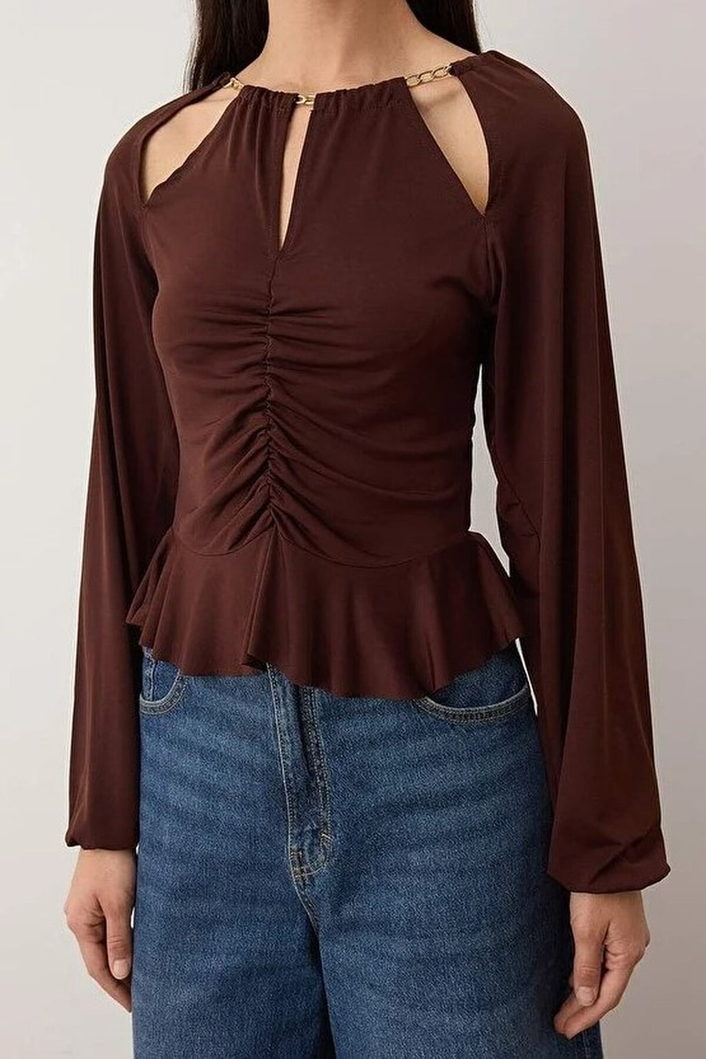 Cut Out Detail Knitted Blouse with Accessories