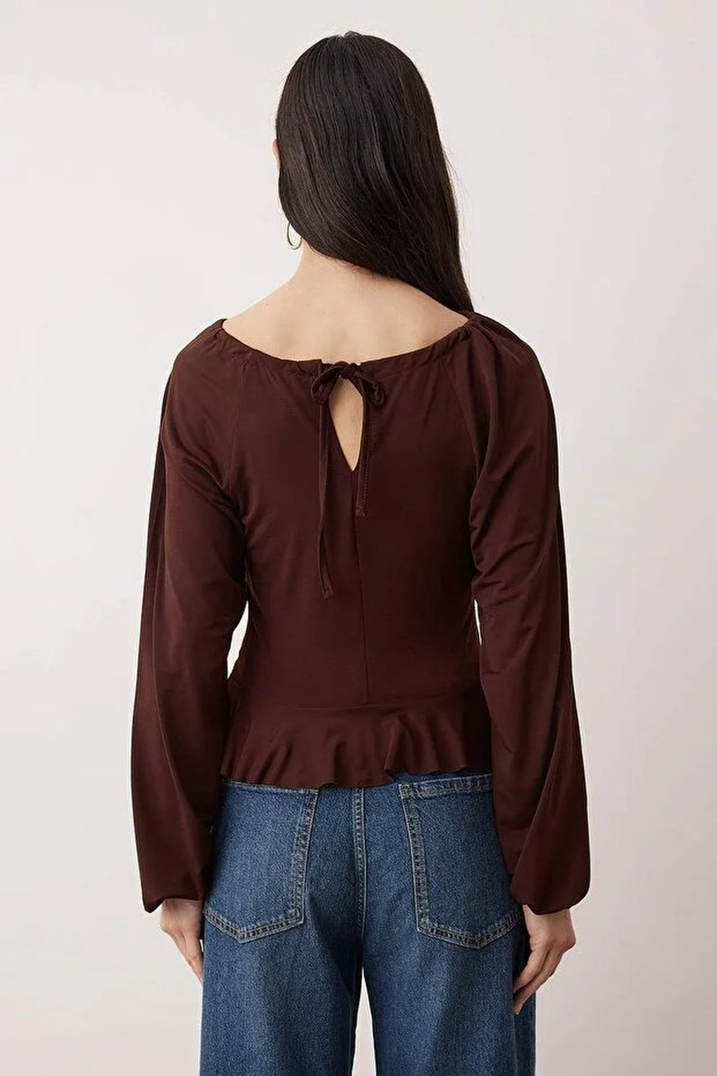 Cut Out Detail Knitted Blouse with Accessories