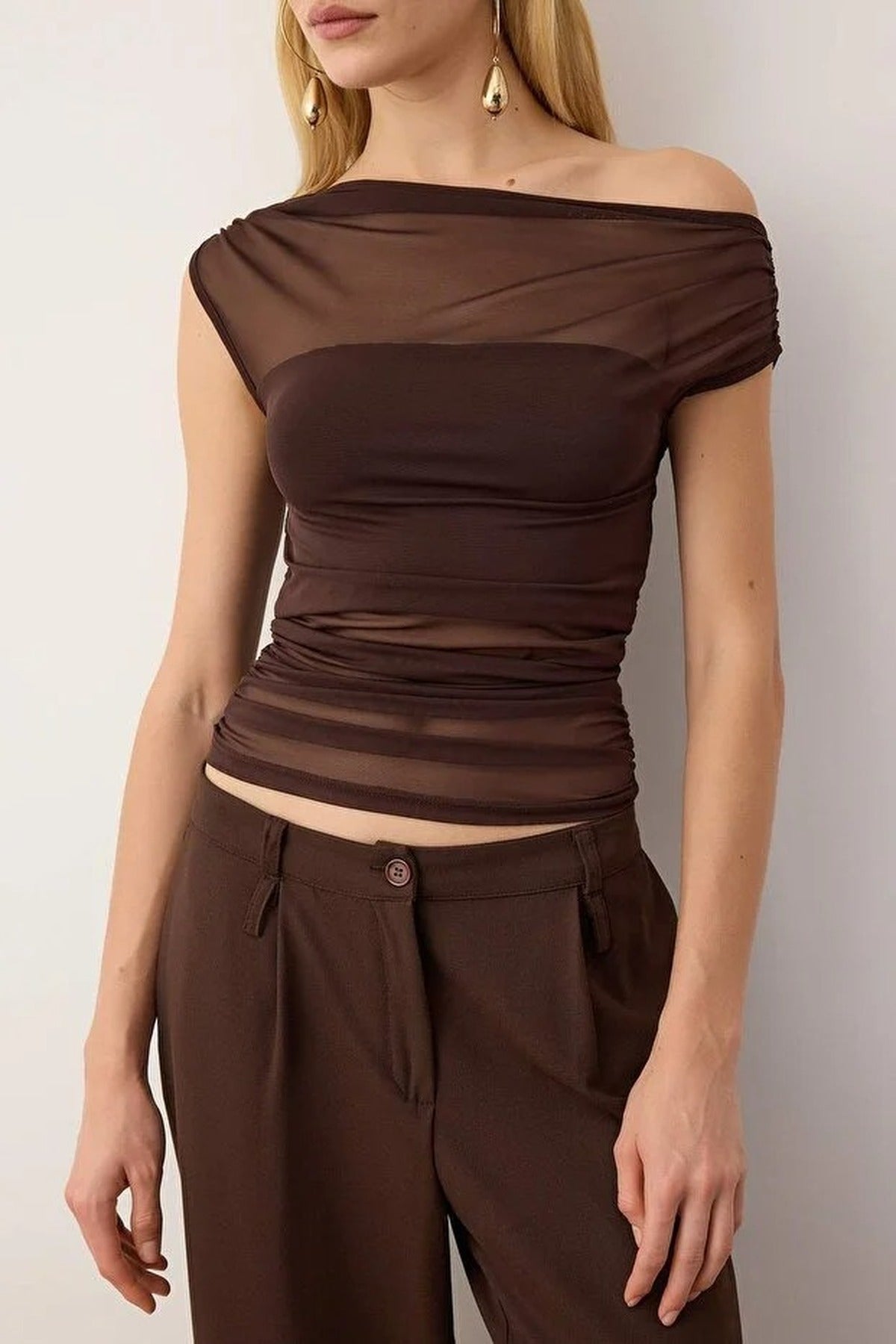 Lined Carmen Neck Knitted Tulle Party Blouse