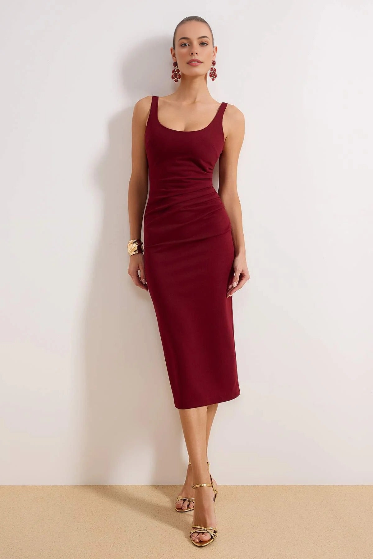 Scoop Neck Sleeveless Bodycon Midi Dress