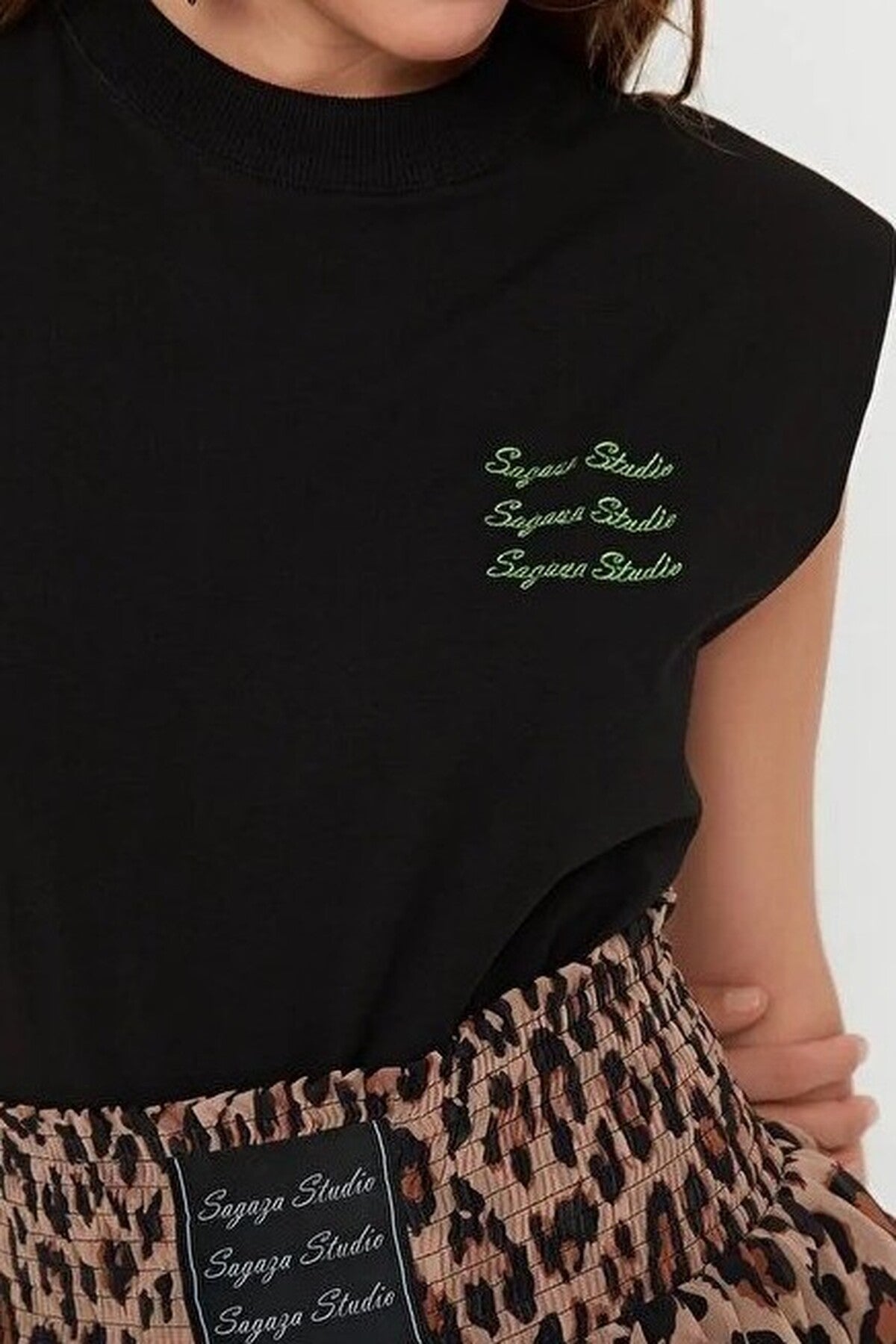 Padded Shoulder Sleeveless Printed T-Shirt
