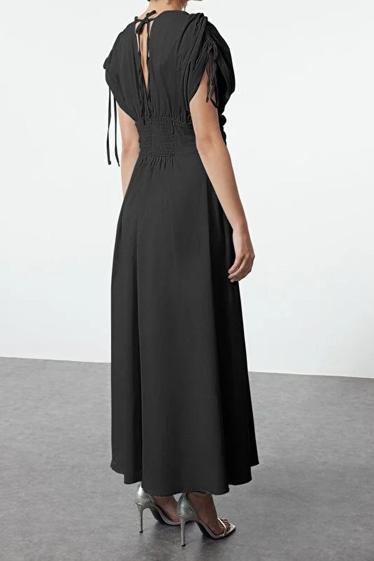 Floral Applique Detail V-Neck Gathered Maxi Woven Dress