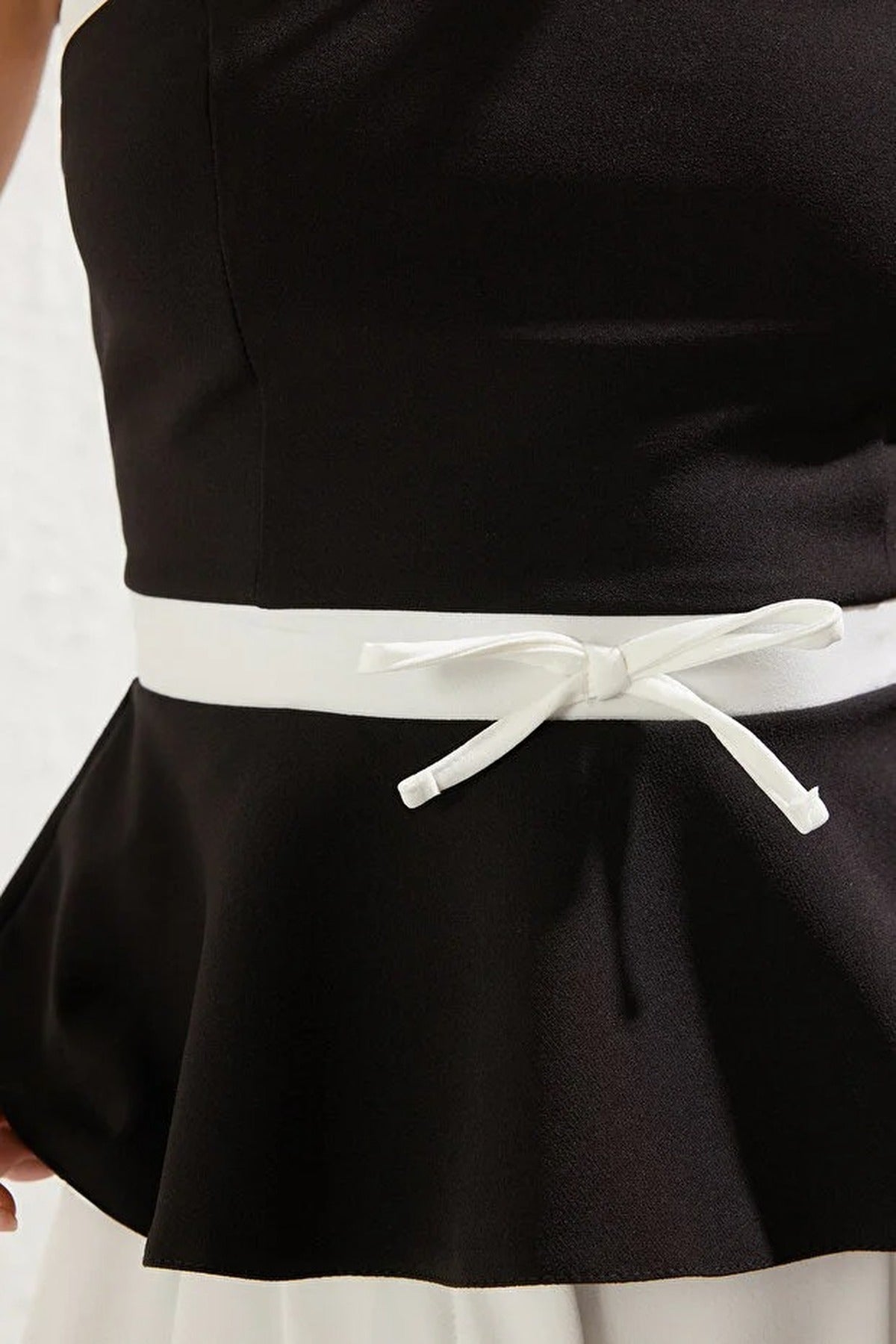 Strapless Bow Detail Woven Bustier