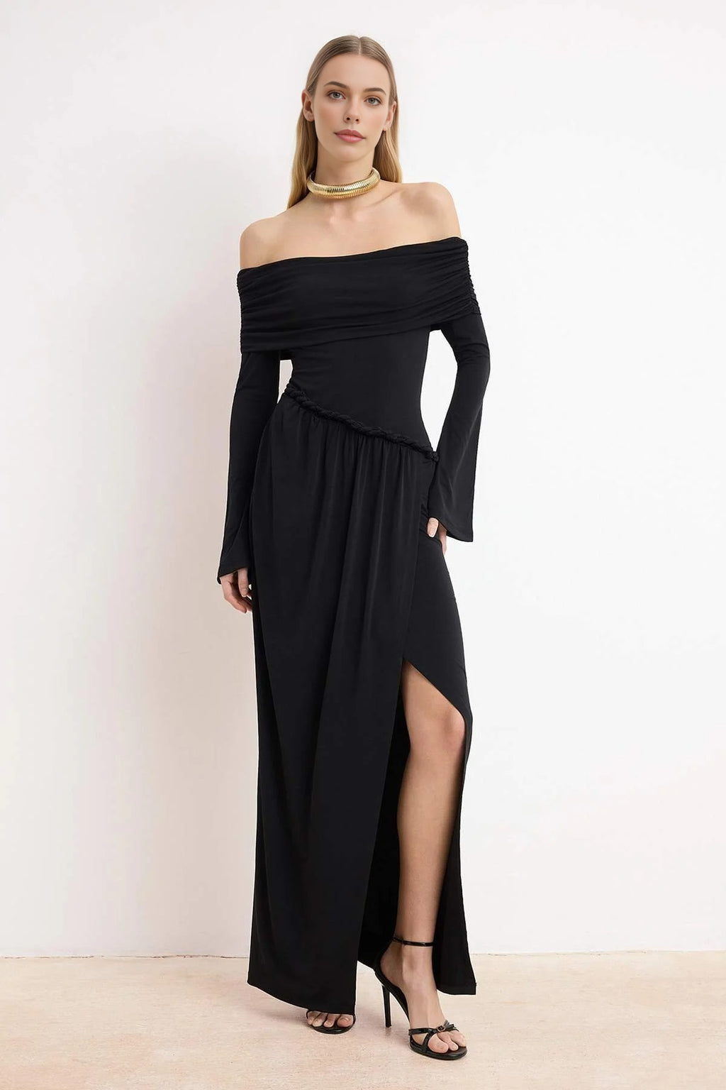 Accessory Detailed Knitted Maxi Evening Dress