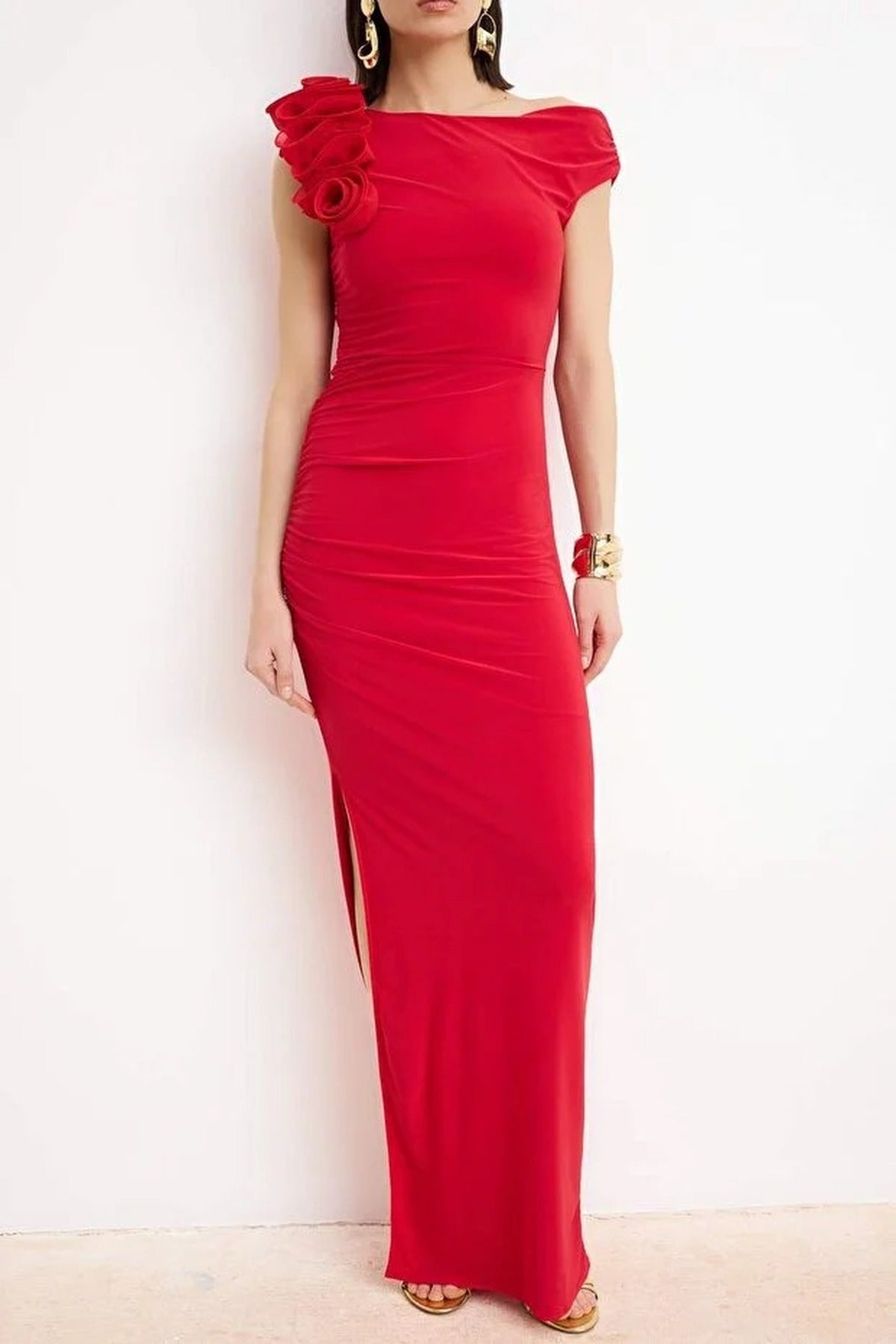 Plain One-Shoulder Knitted Maxi Dress with Applique Detail