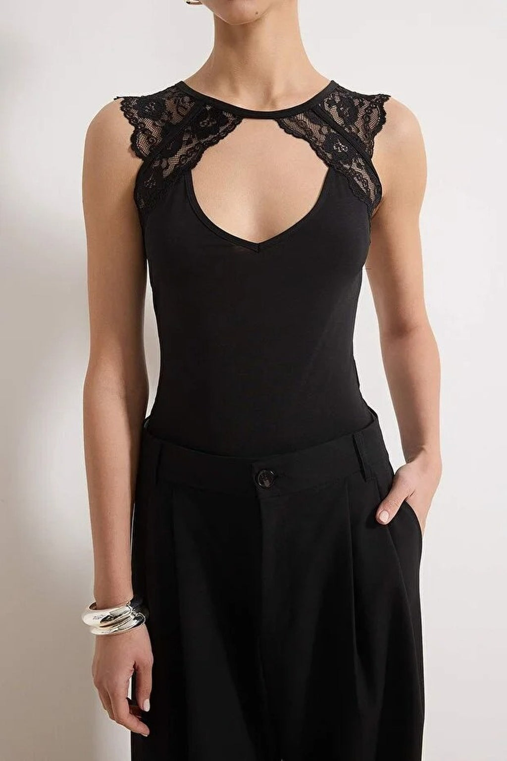 Lace Detail Backless Knitted Bodysuit