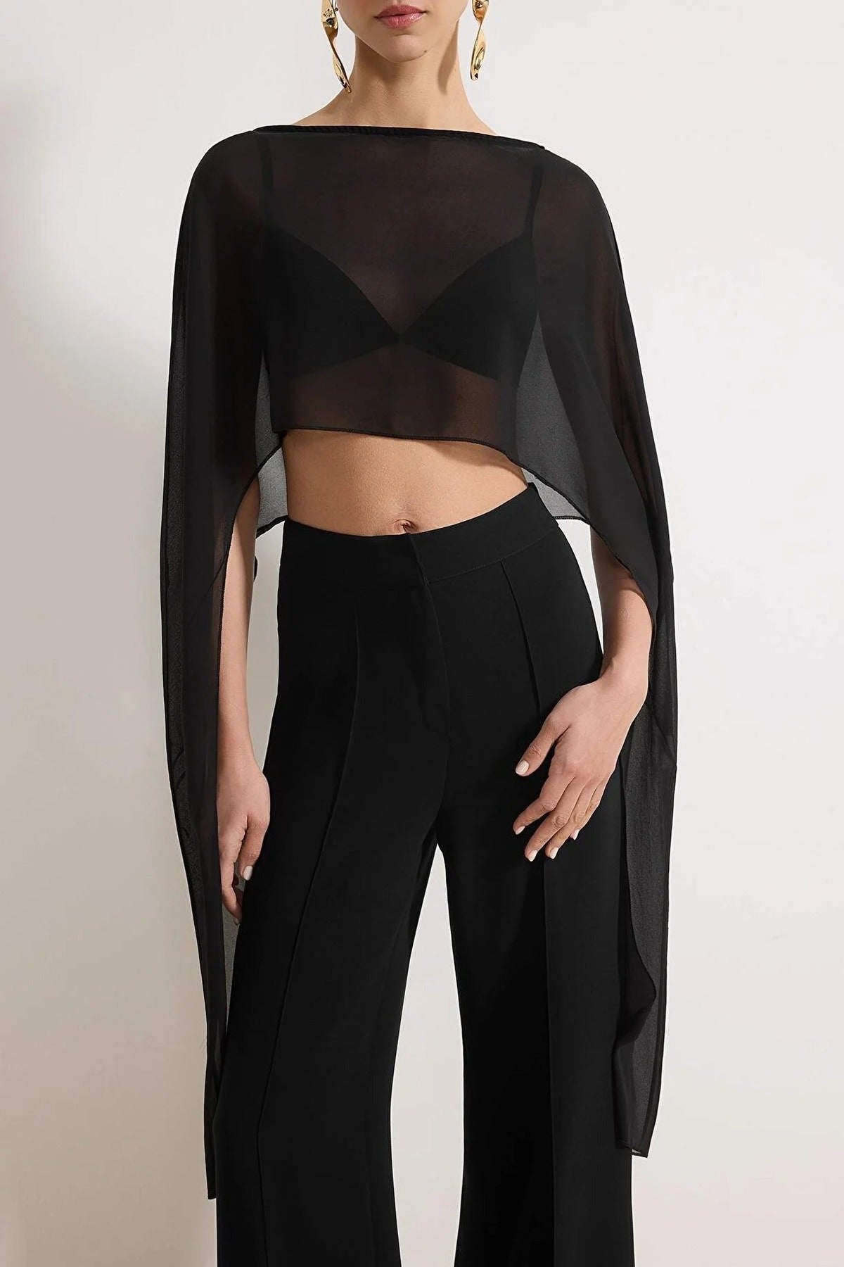 Straight Boat Neck Sleeveless Woven Chiffon Blouse