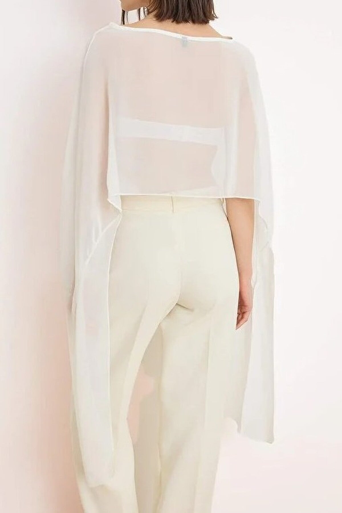 Straight Boat Neck Sleeveless Woven Chiffon Blouse