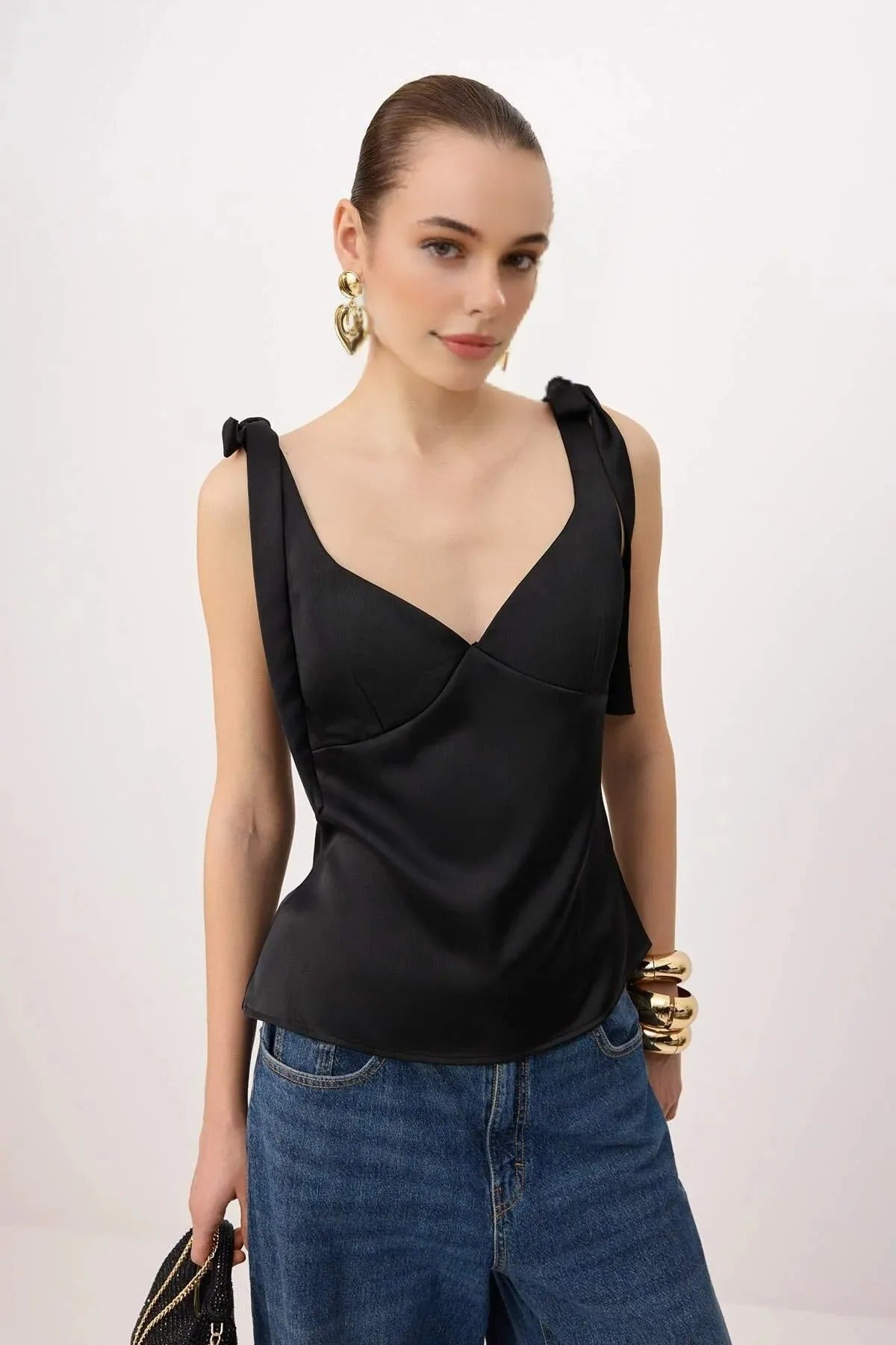Heart Neck Sleeveless Woven Blouse