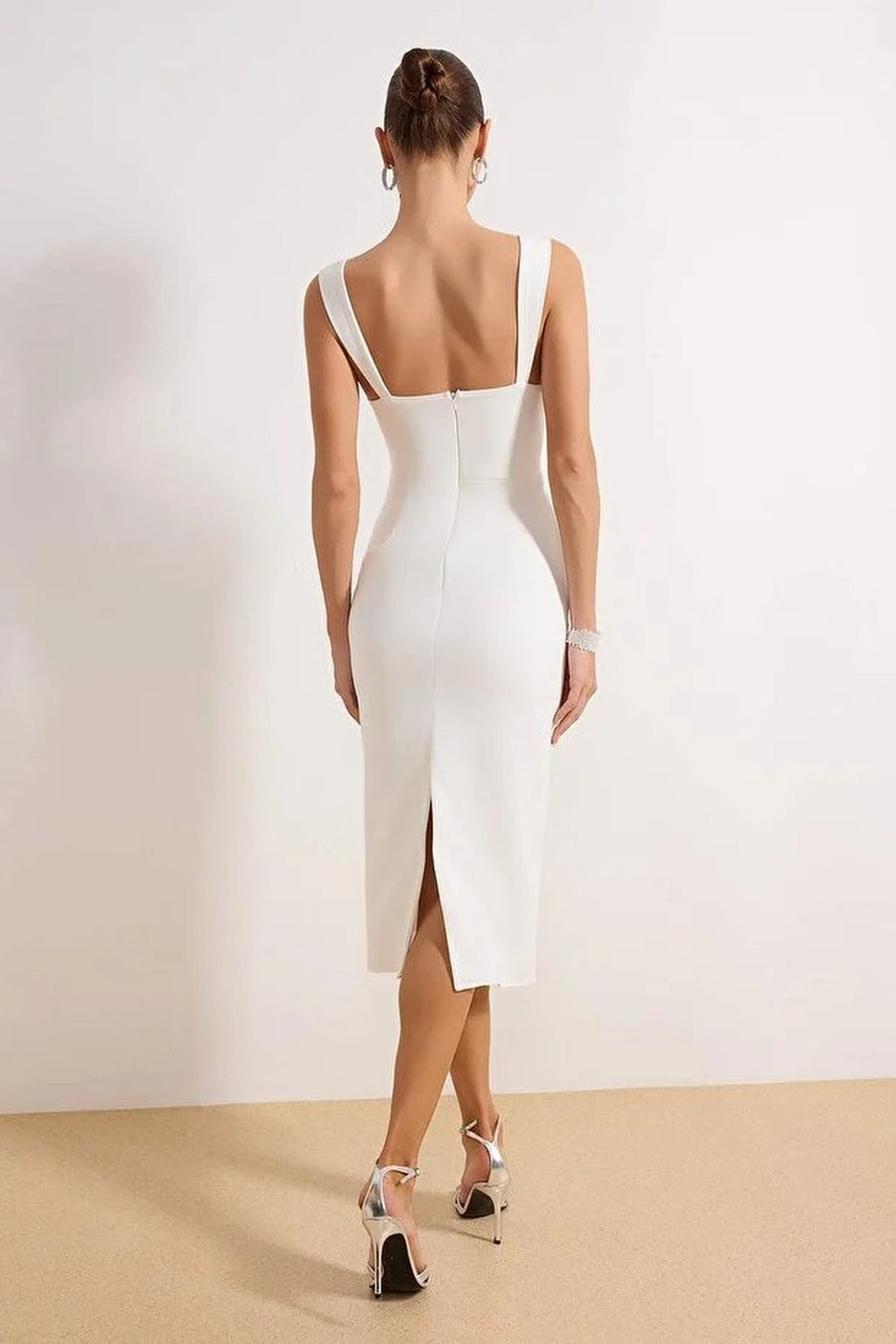 Stone Embellished Sweetheart Neckline Bodycon Midi Dress