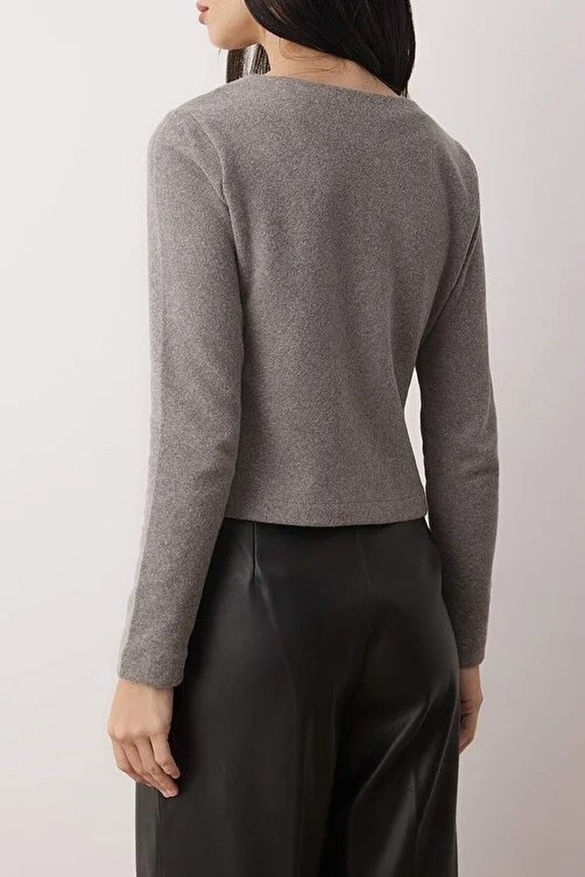 Asymmetric Button Detail Regular Knit Blouse