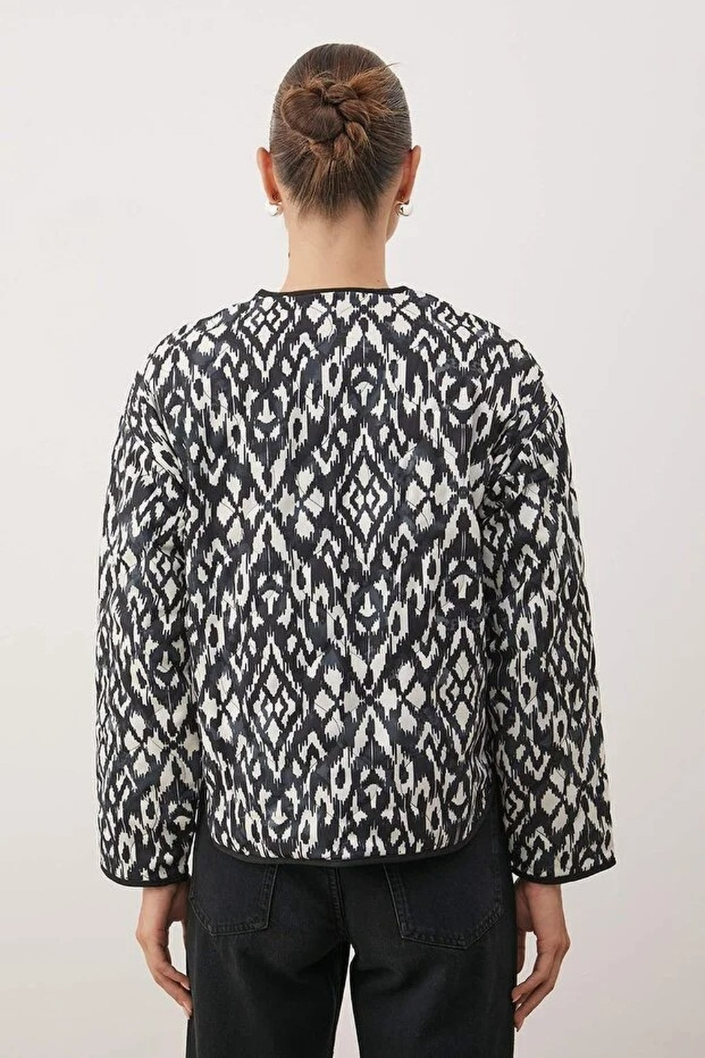 Abstract Pattern Quilted Look Basic Snap Button Jacket