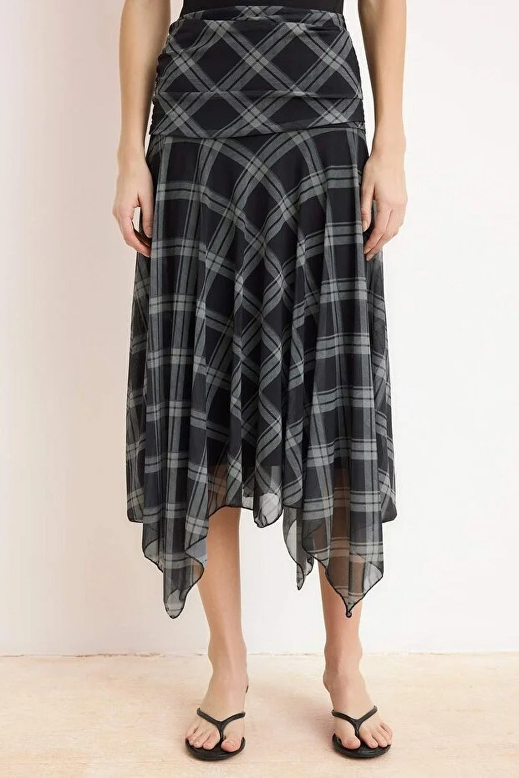 Skater Asymmetric Hem Detail Stretch Knit Skirt