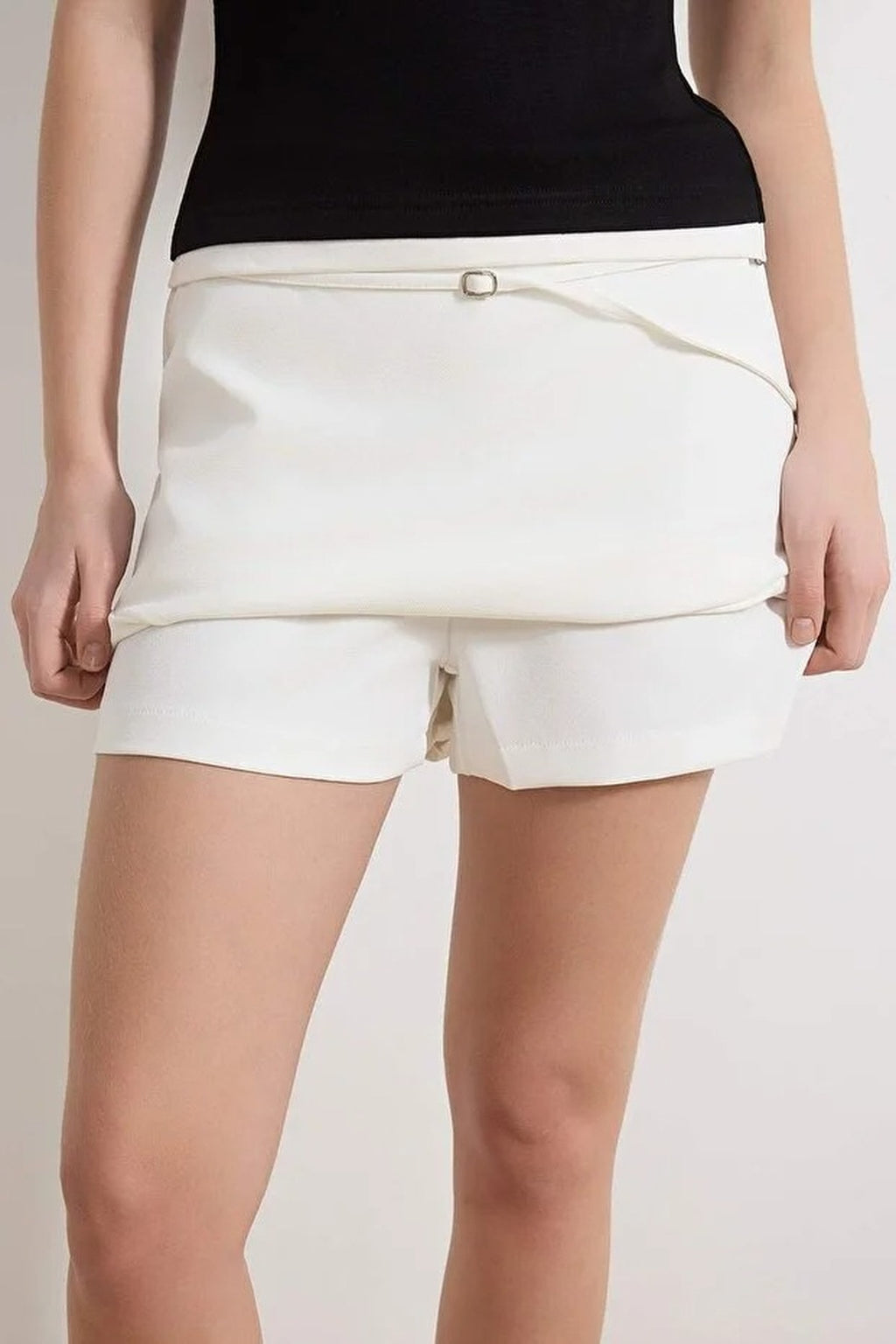Thin Belt Detail Mini Short Skirt