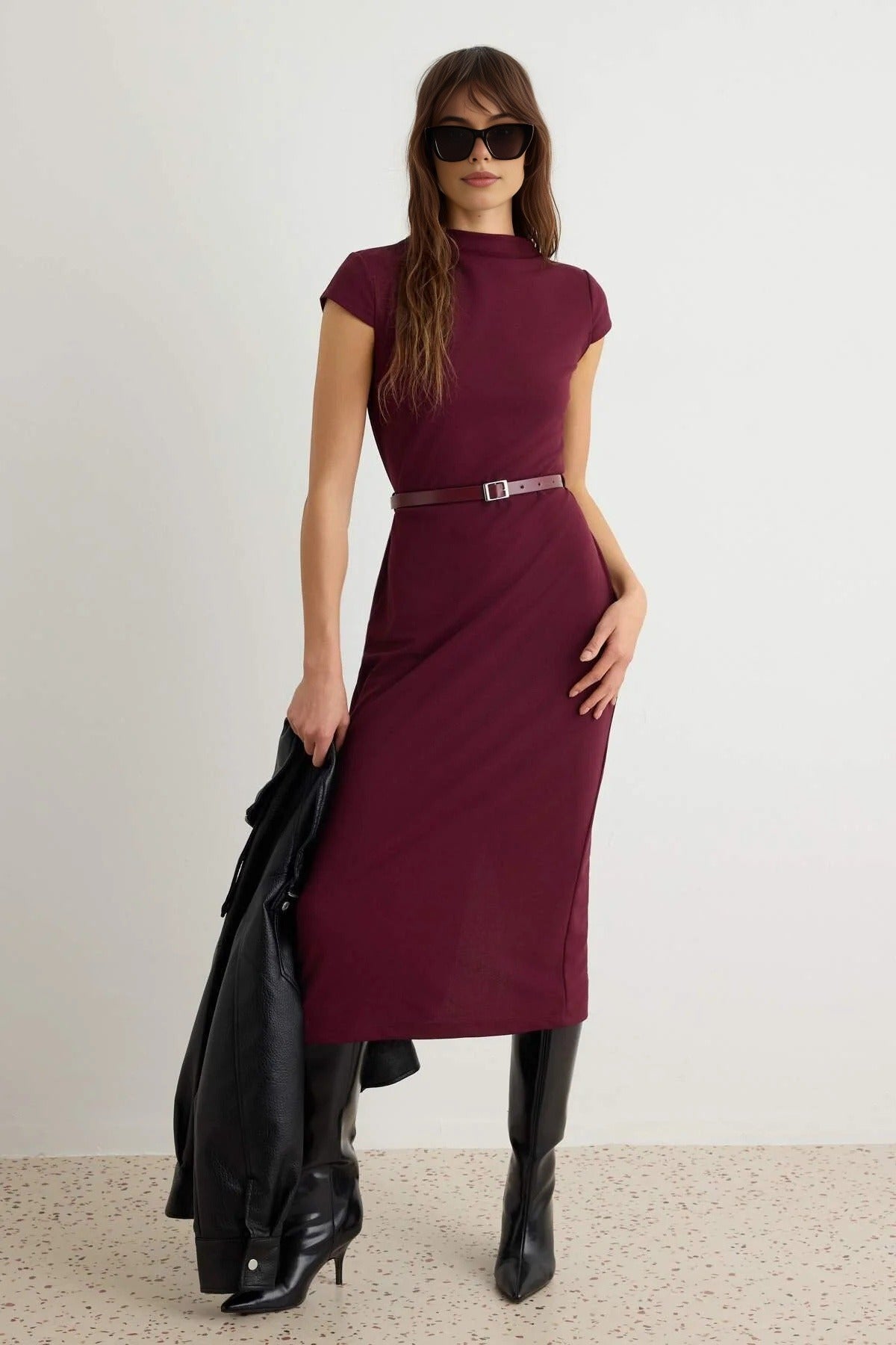 Bodycon Crew Neck Short Sleeve Midi Dress