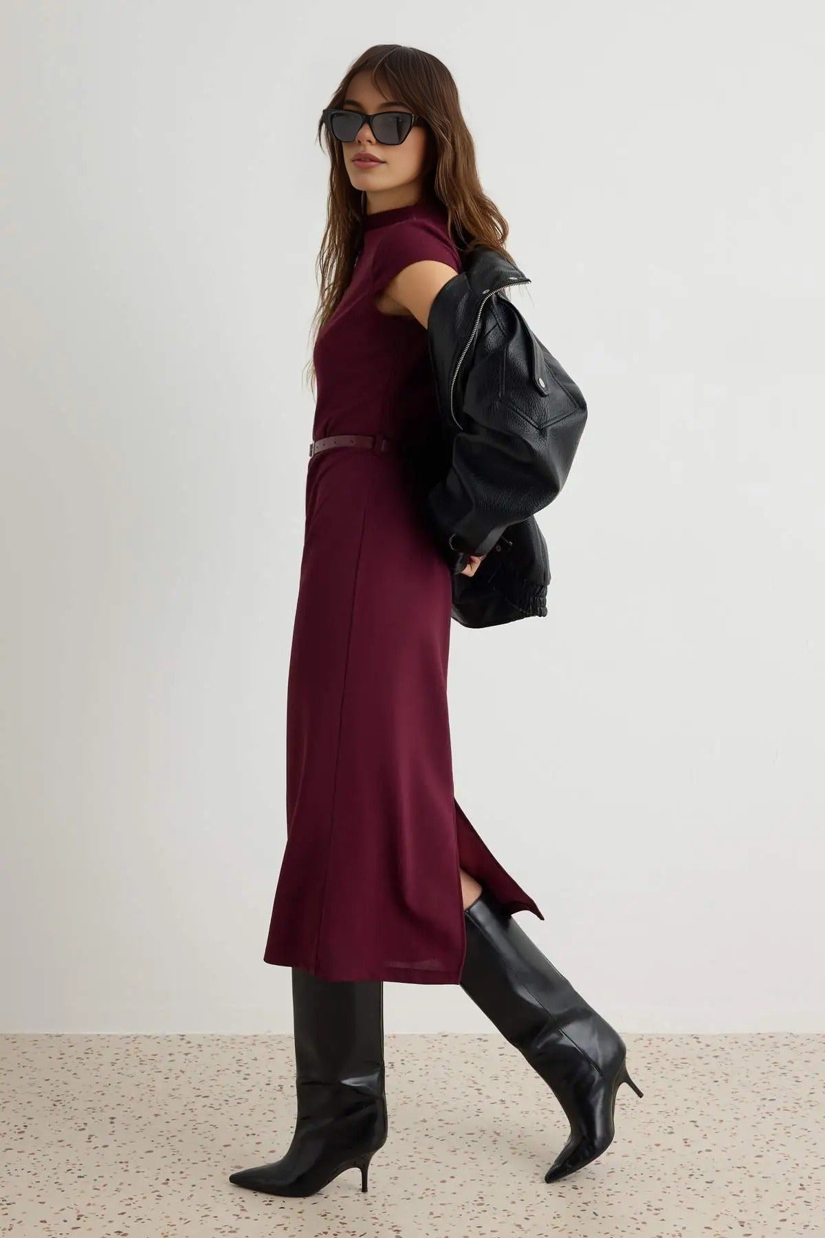 Bodycon Crew Neck Short Sleeve Midi Dress