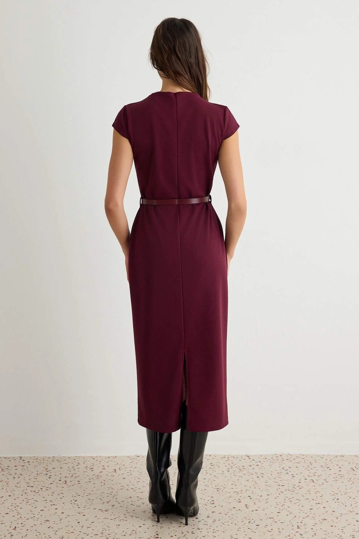 Bodycon Crew Neck Short Sleeve Midi Dress